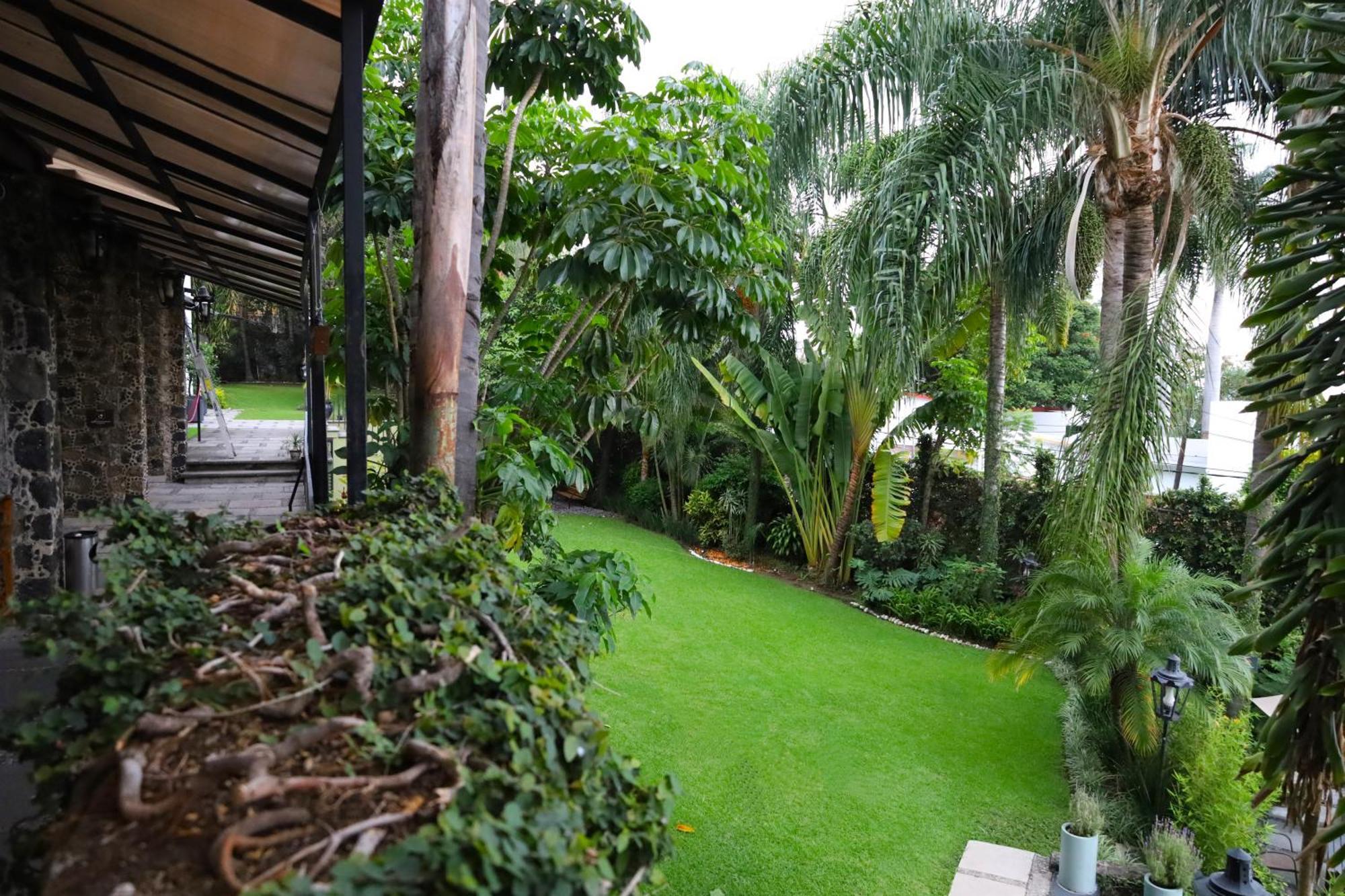 Grand Vista Hotel