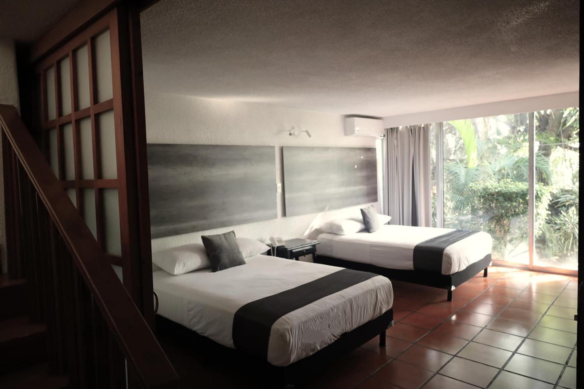 Grand Vista Hotel 3*