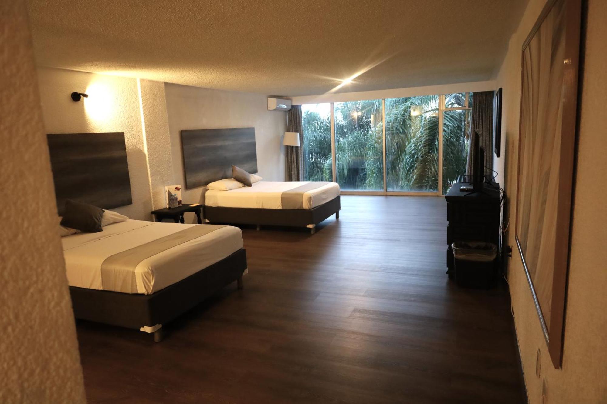 Grand Vista