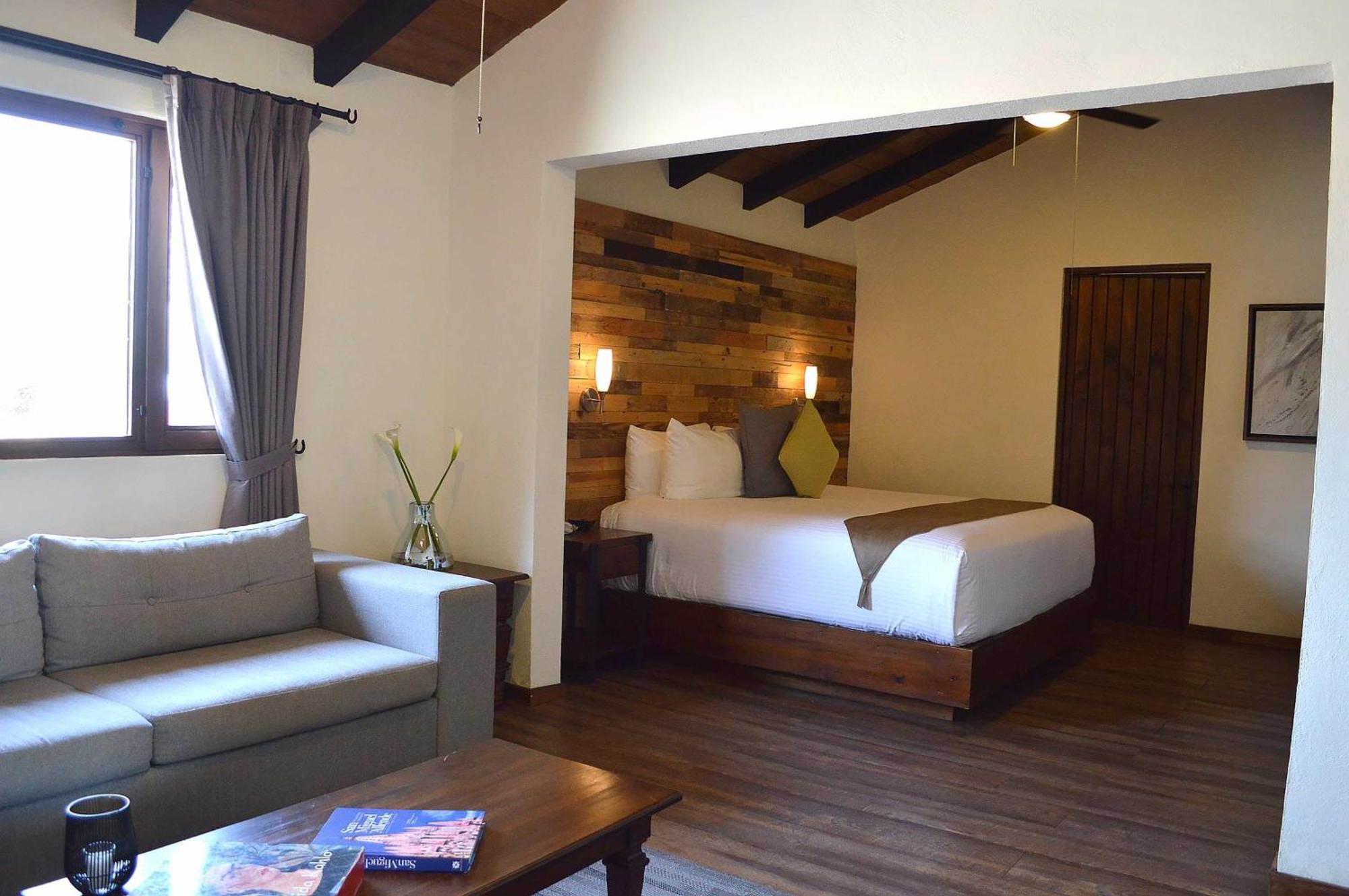 Hacienda Picachos & Padel Hotel 5*