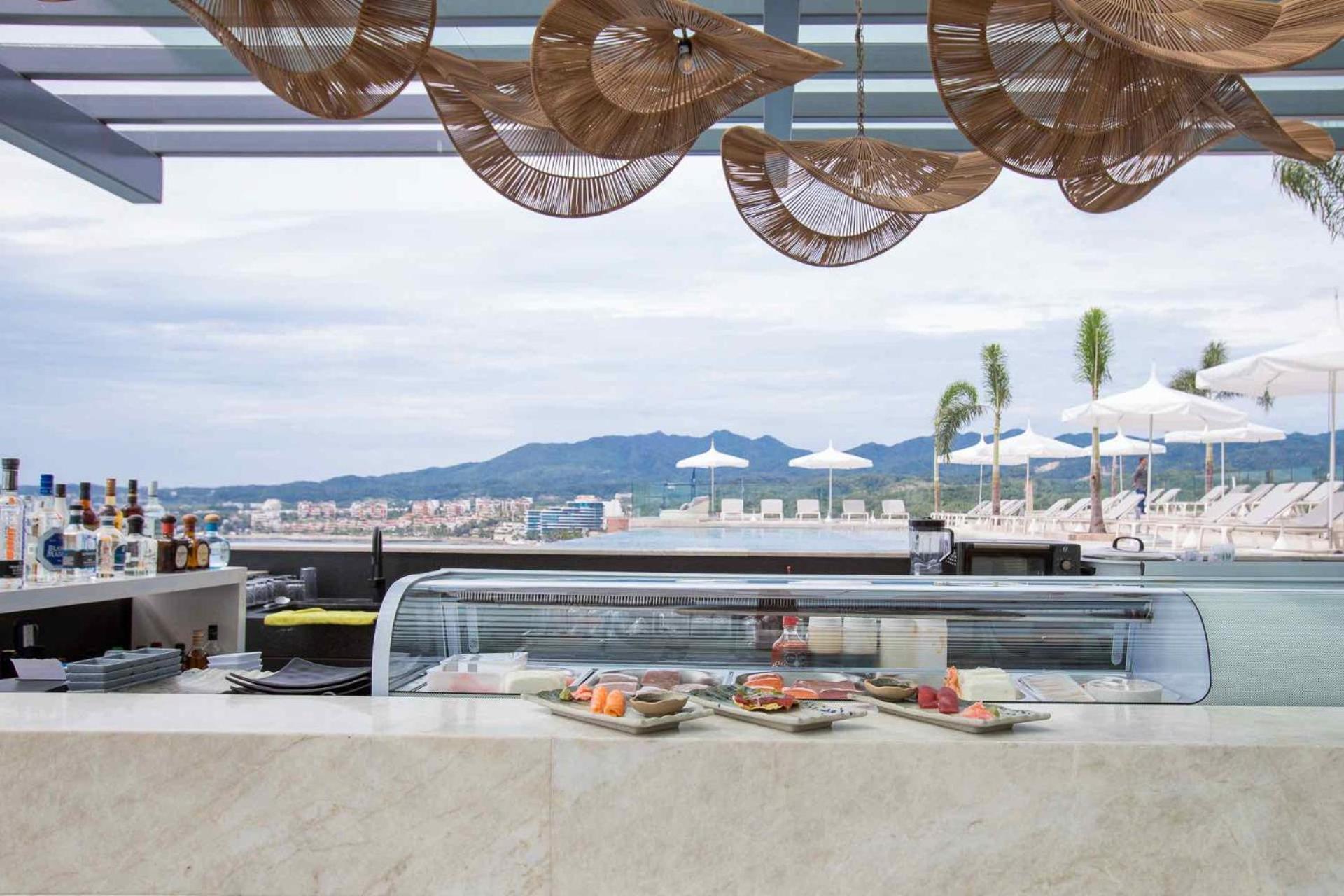 4 Bedroom, Front Flat - Vallarta Apartment