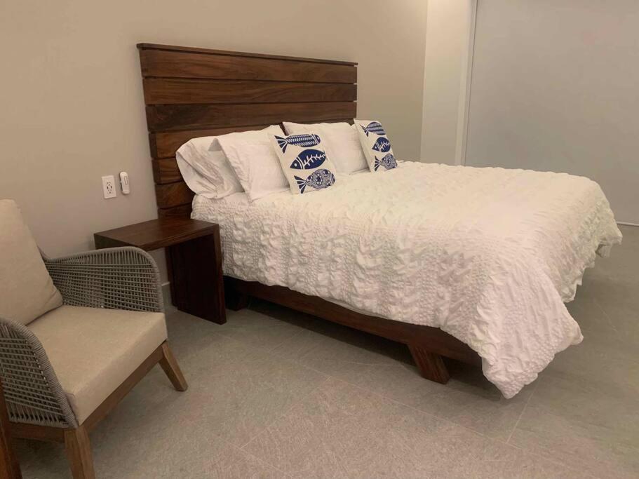 4 Bedroom, Front Flat - Vallarta Apartment