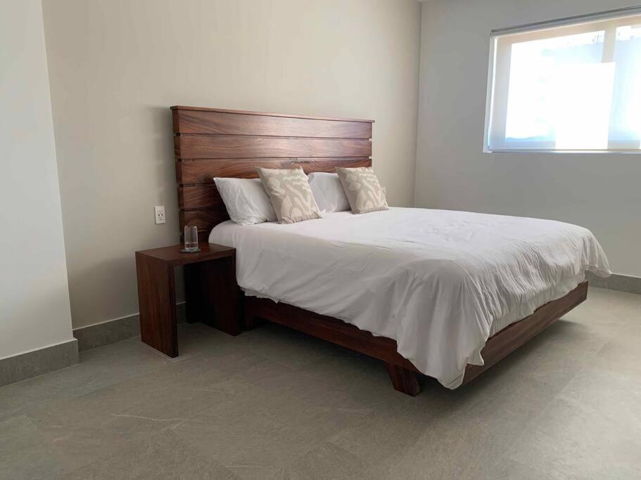 4 Bedroom, Front Flat - Vallarta