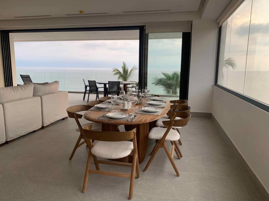 4 Bedroom, Front Flat - Vallarta Apartment Bucerias