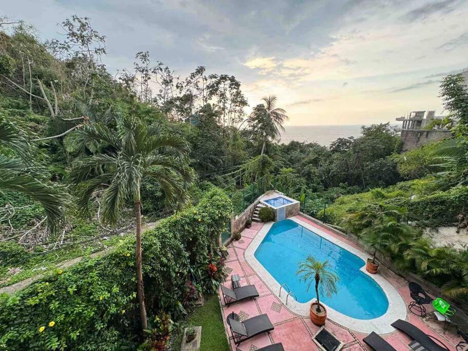 Apartment Awesome View! Quiet Puerto Vallarta