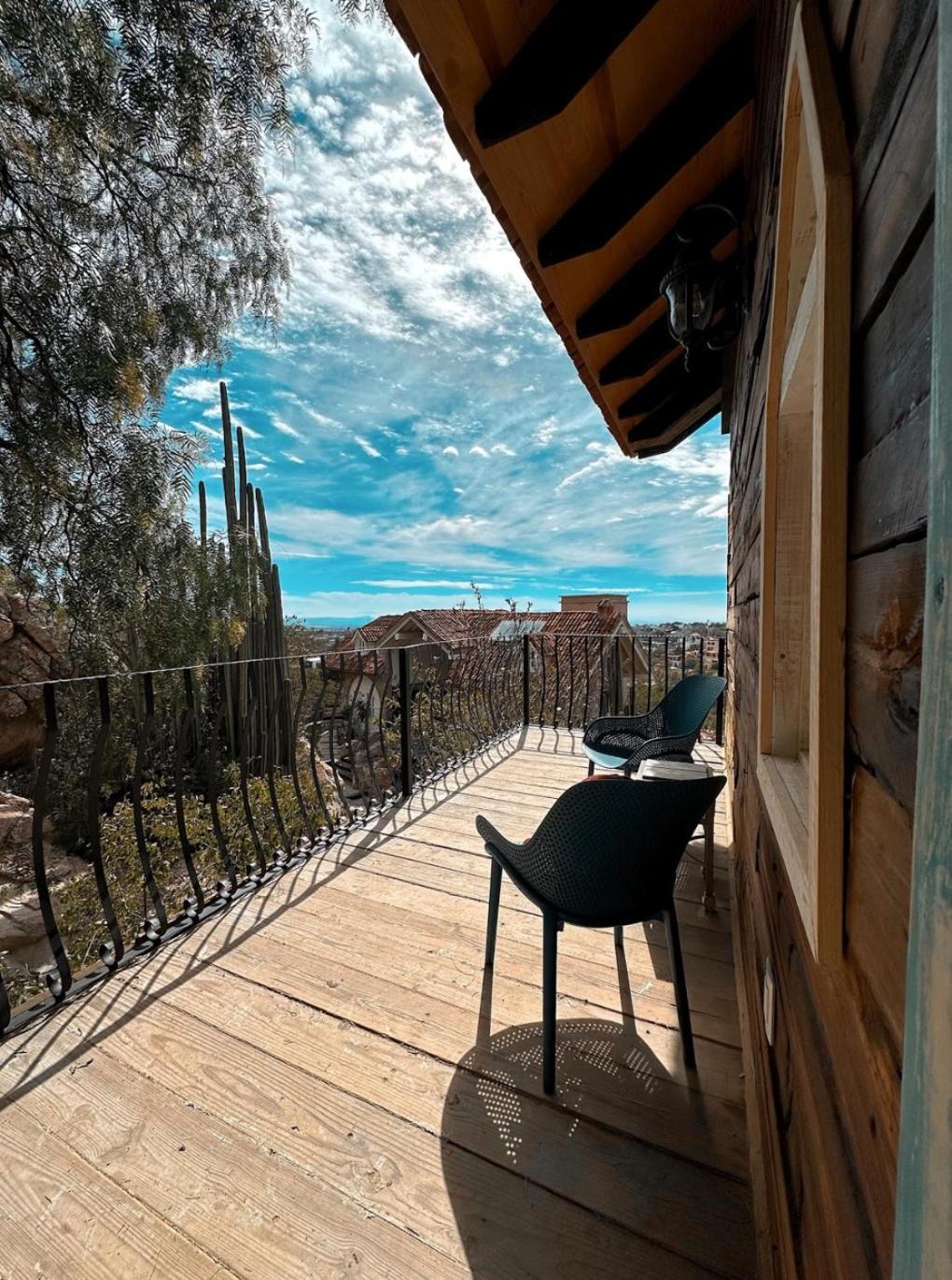 Hotel De Piedra Bernal