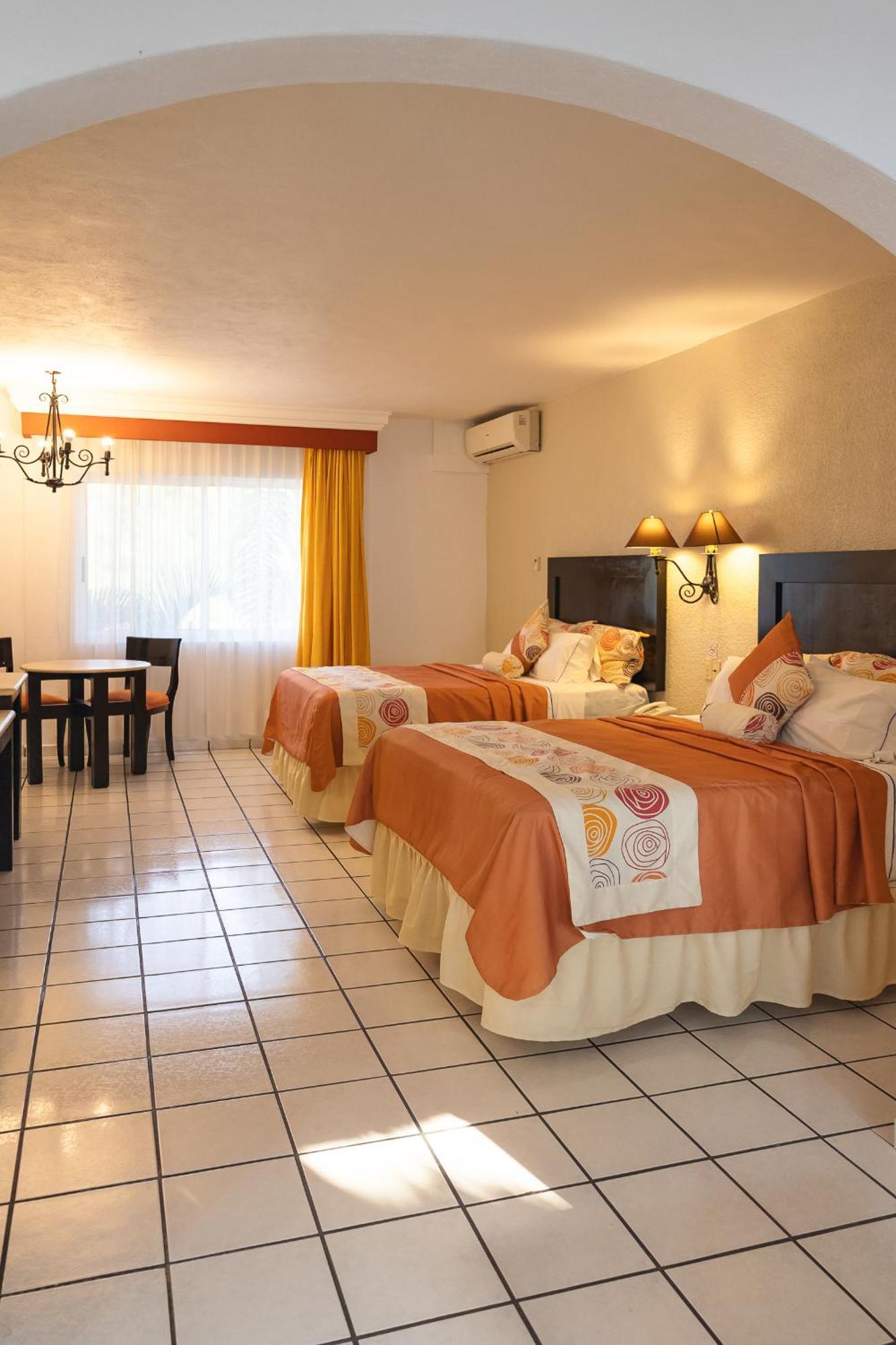 Maria Isabel Hotel Colima