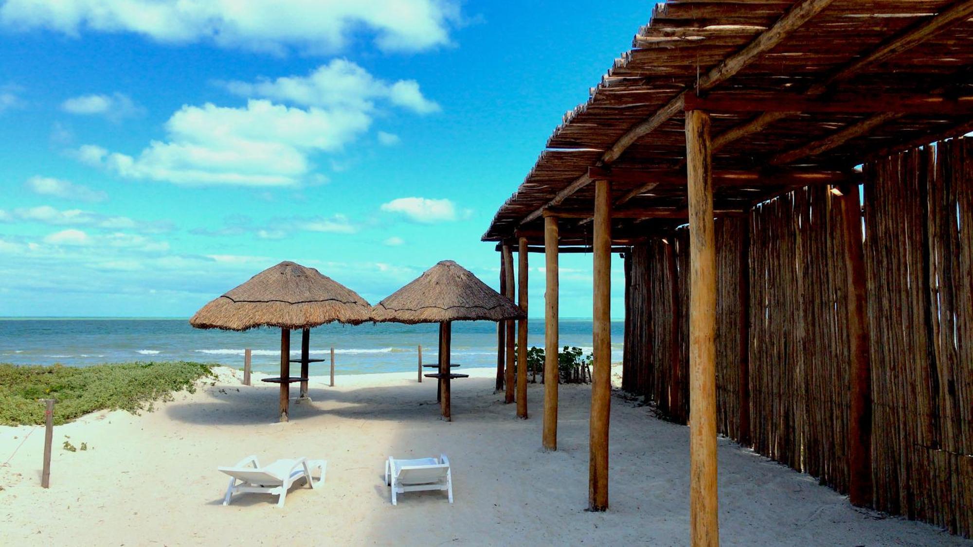 Chic Mexican Style Kookay, Beach Club Pool Villa Telchac Puerto