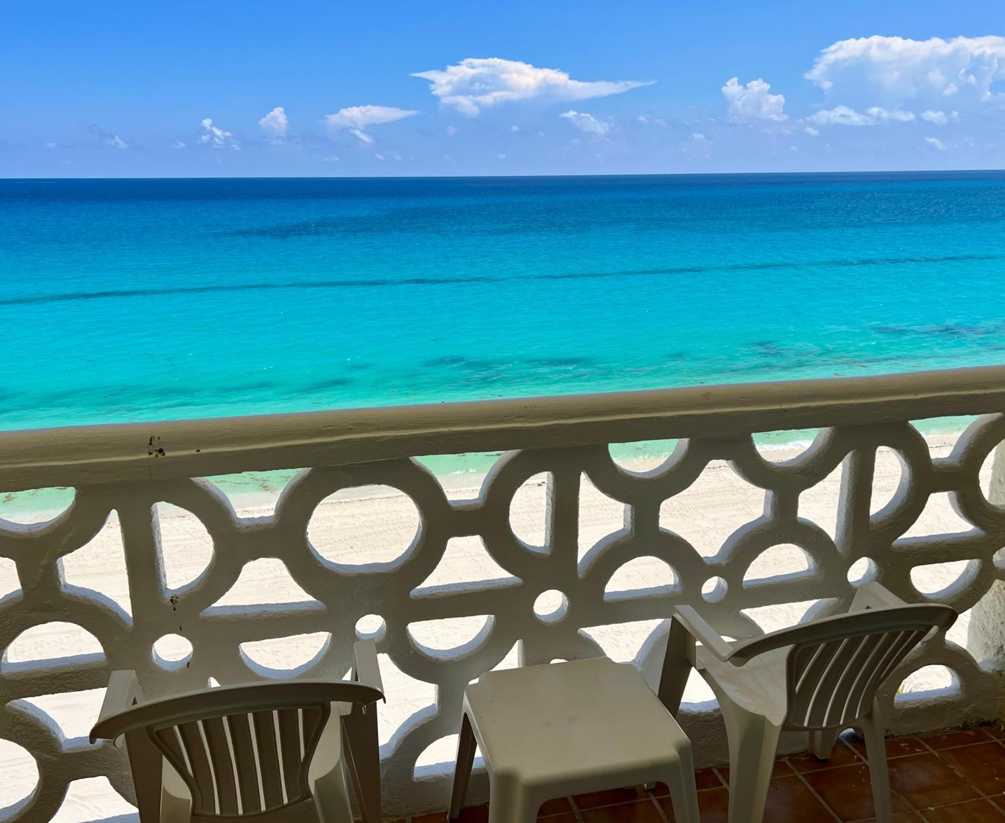 Beachside * Cancun