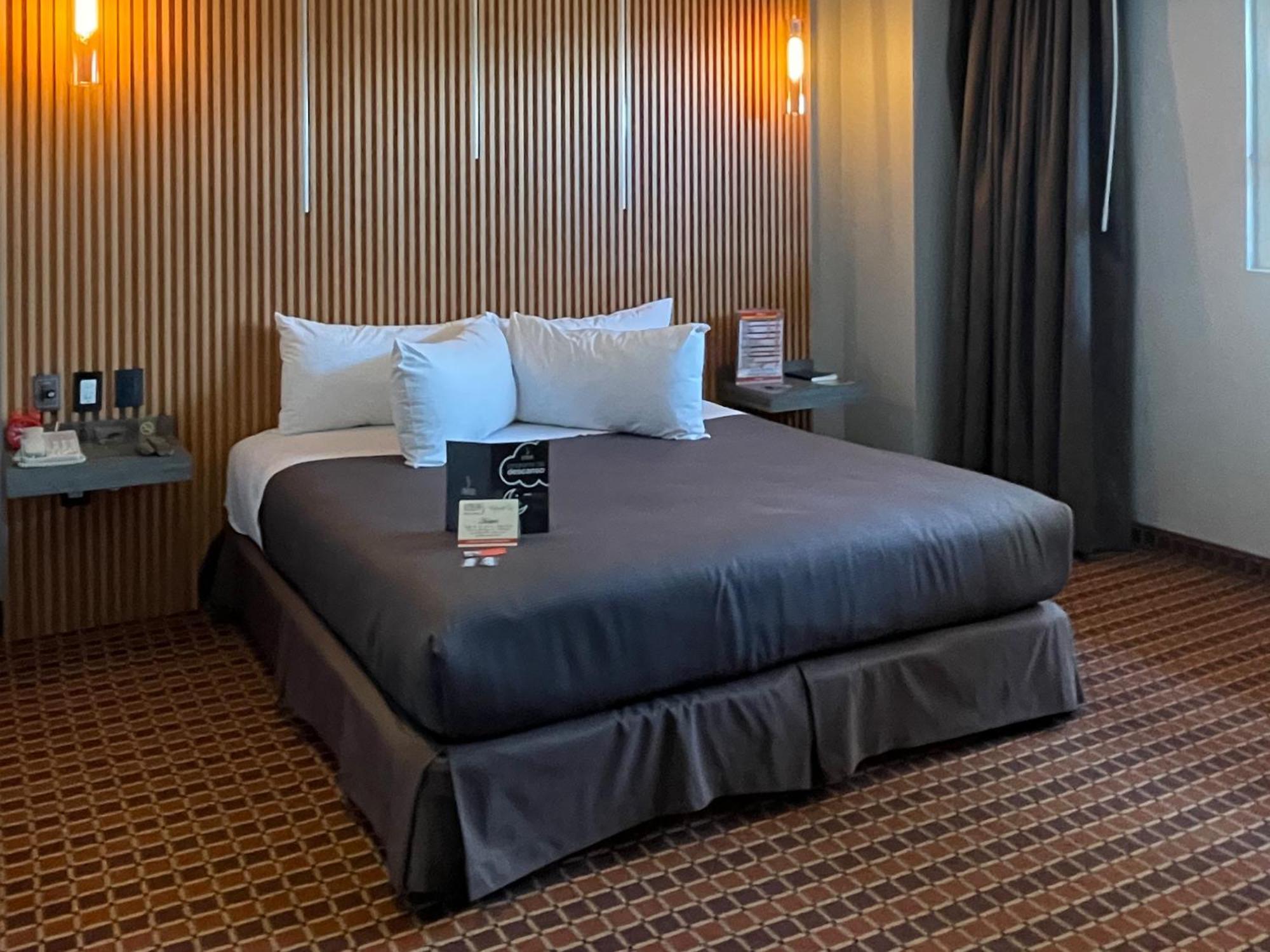 Hotel La Muralla &