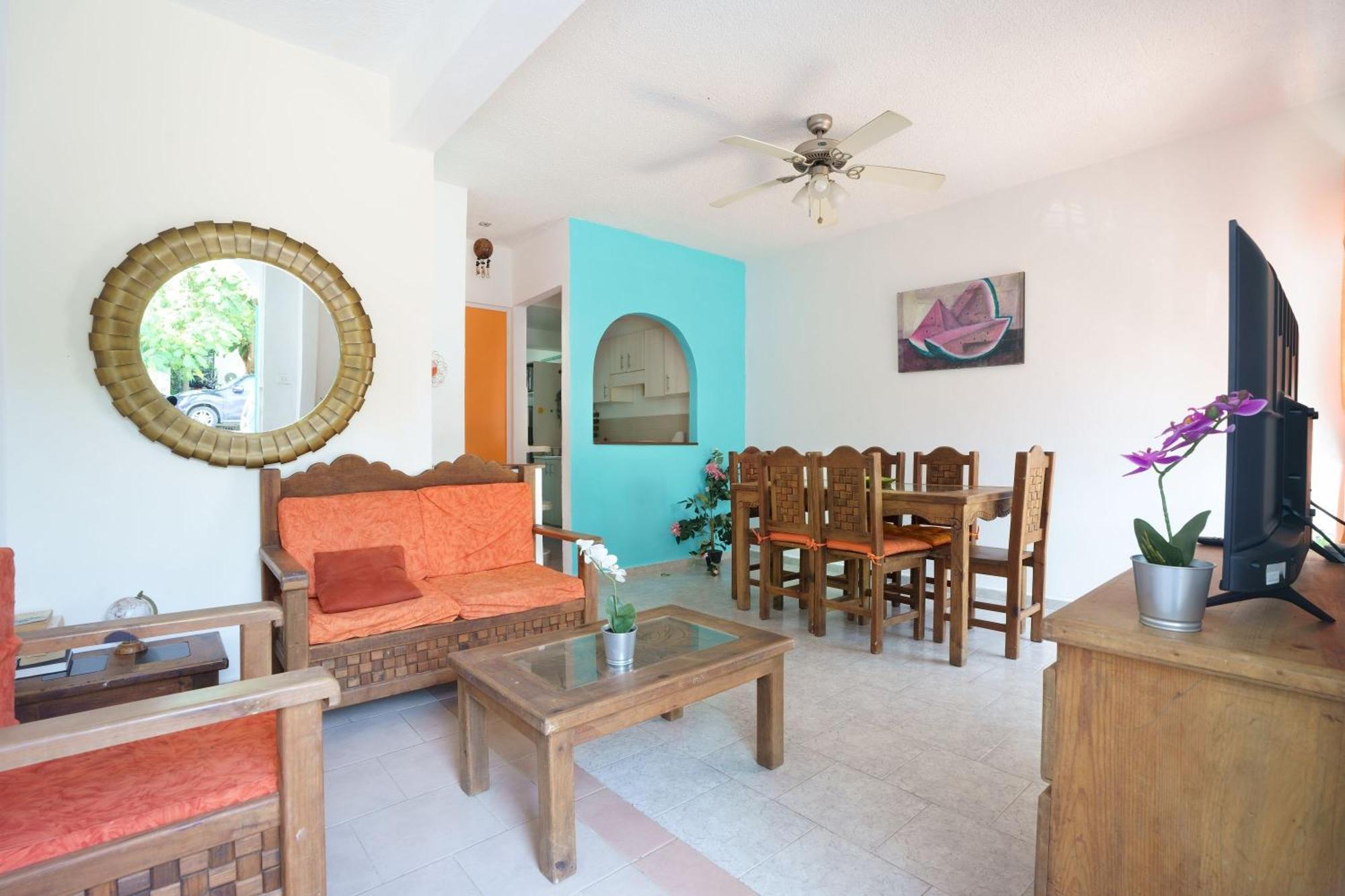 Casa De Colores Holiday home *