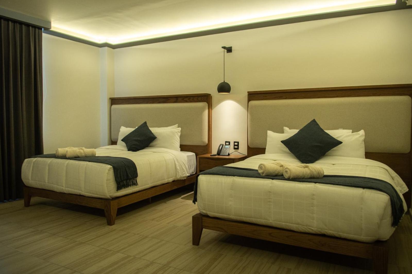 Hotel Merlot Ezequiel Montes