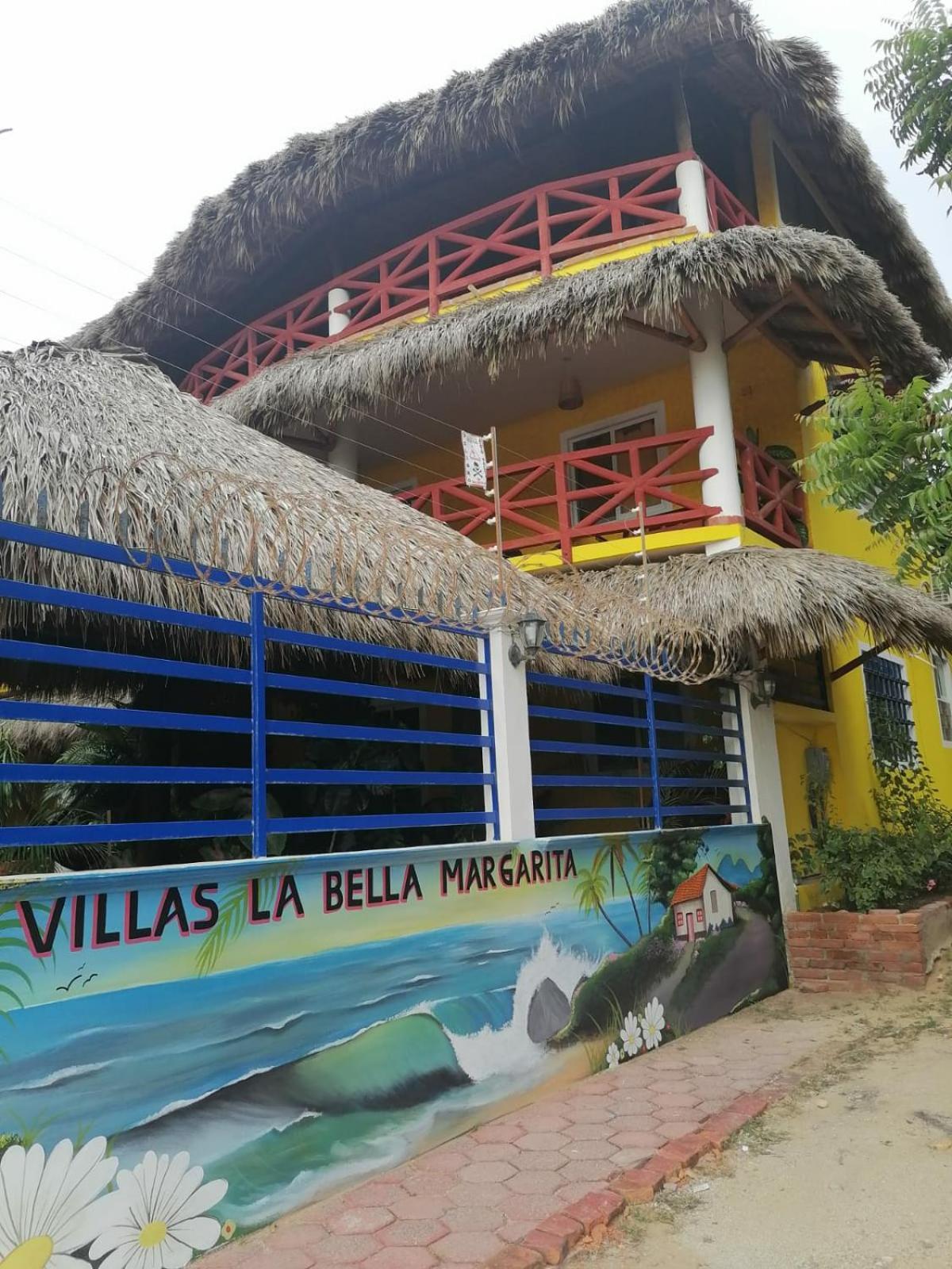 La Bella Margarita Brisas de Zicatela