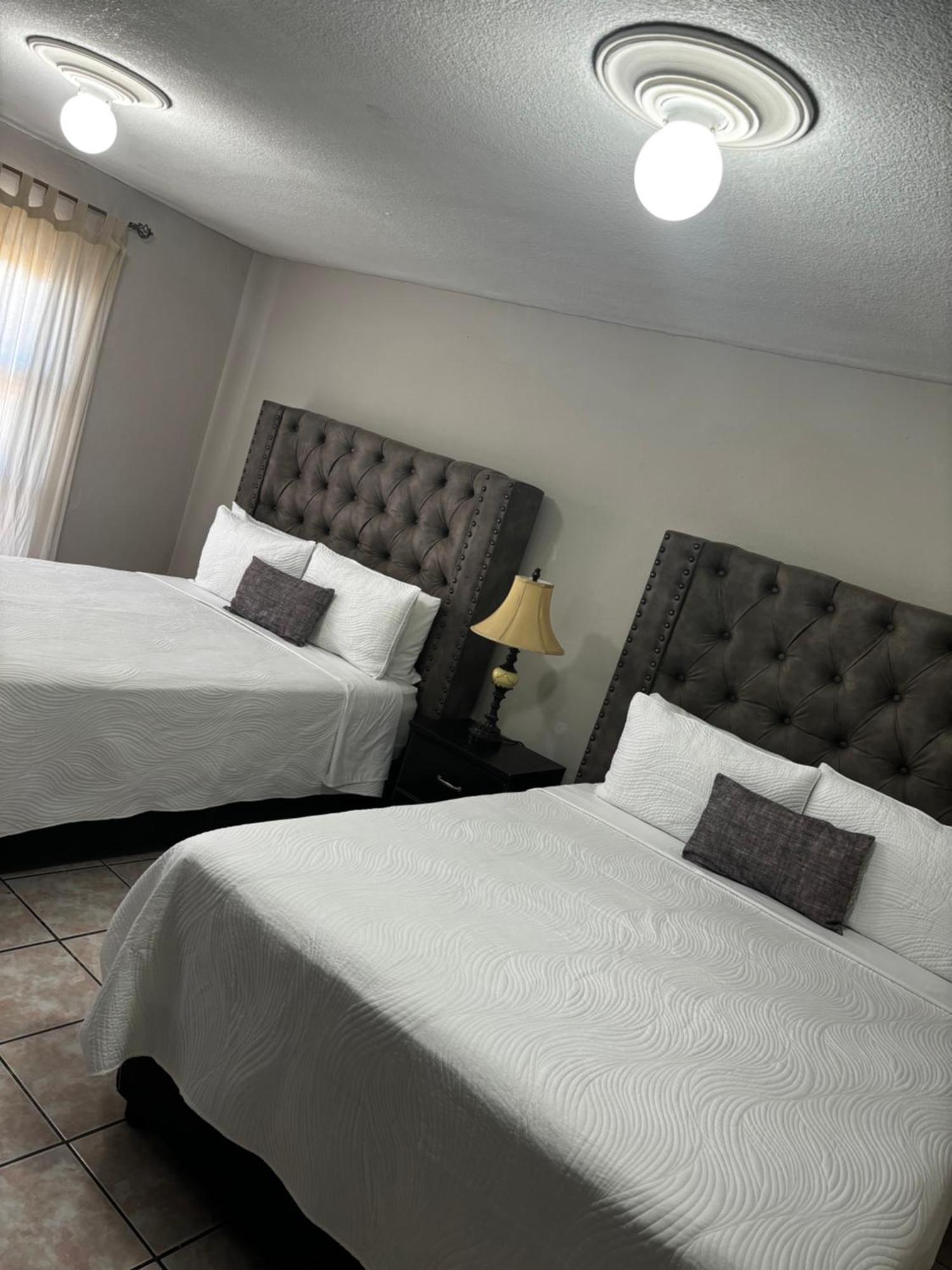 Victoria Hotel Bernal