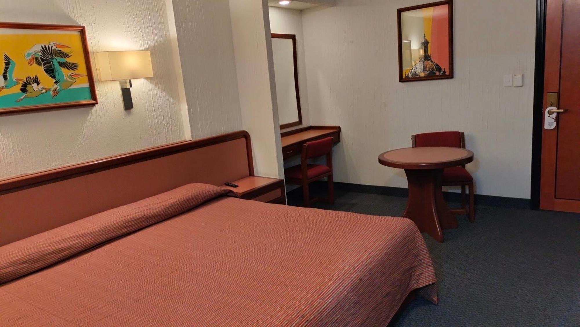 Metropol 4*