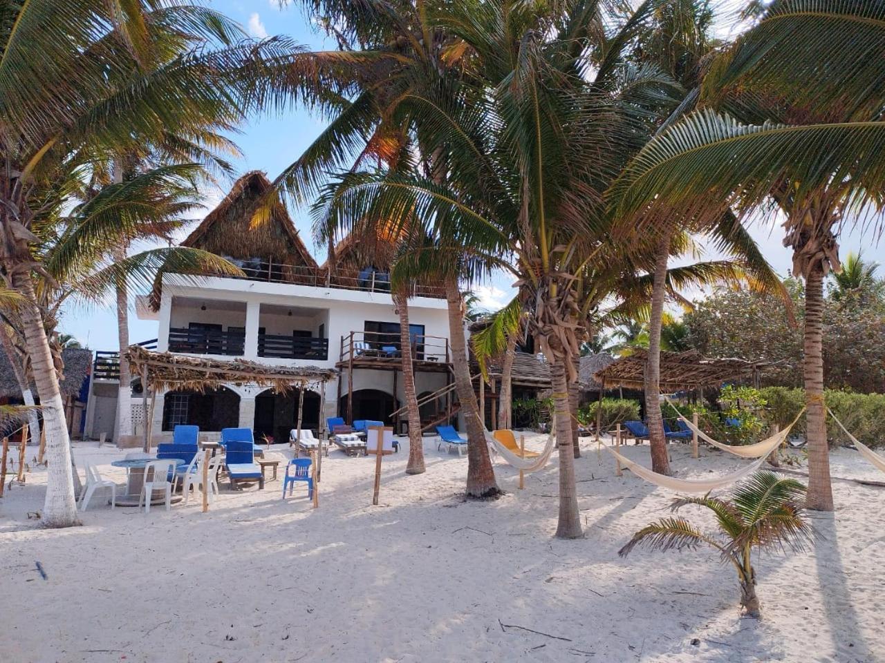 Casa Mate Beachfront * El Cuyo