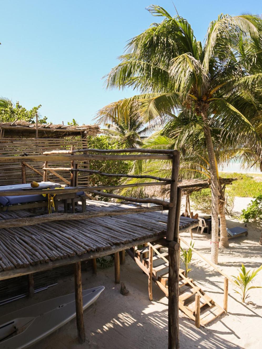 Casa Mate Beachfront *