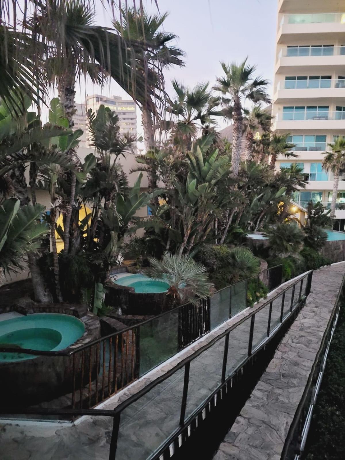 Azure At Olas Aparthotel