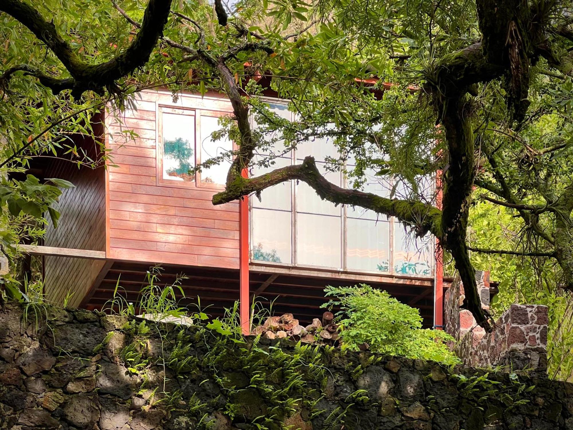 Country house Santuario Ave Fenix-cabanas Tepoztlan