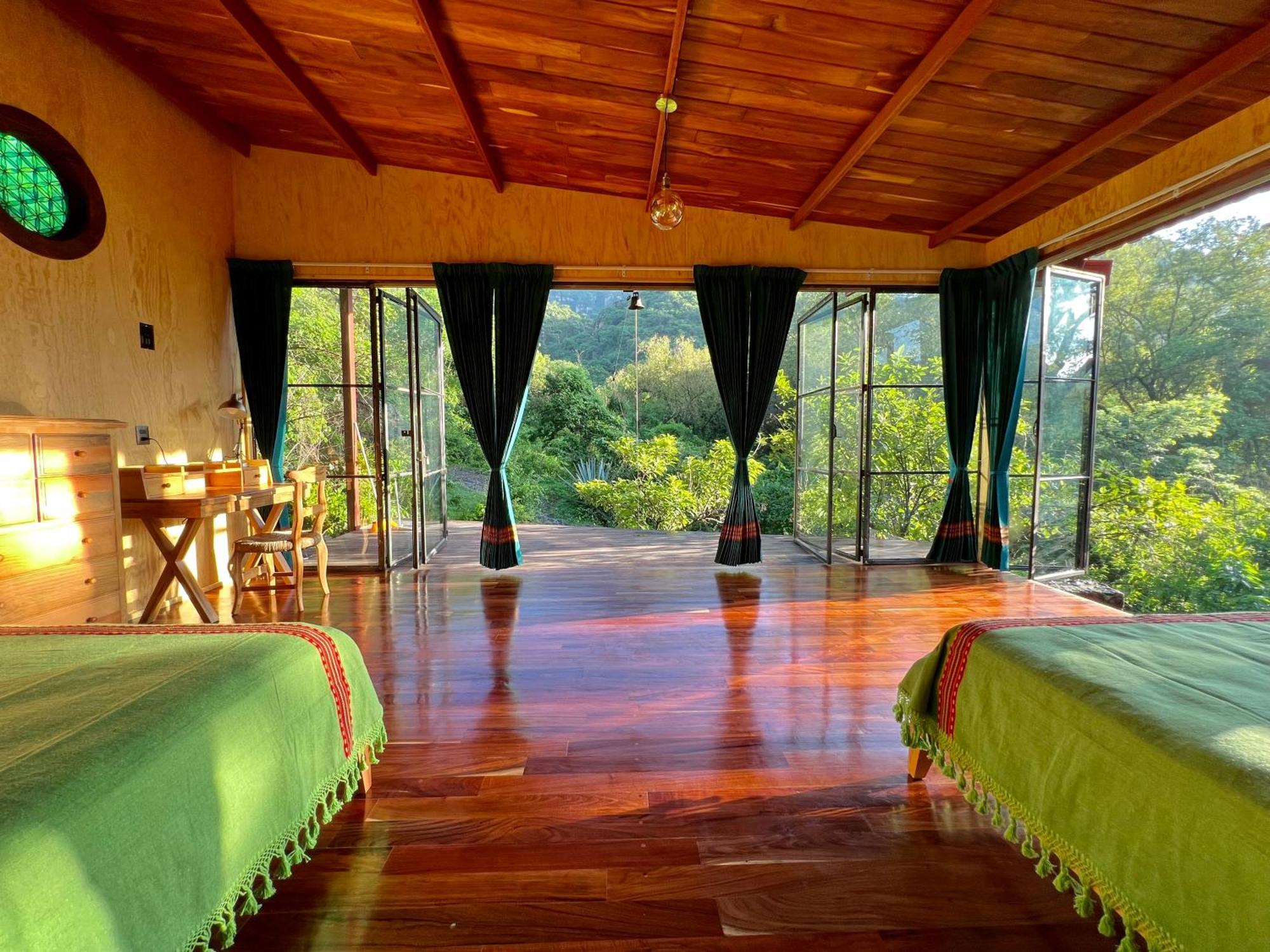 Santuario Ave Fenix-cabanas Country house Tepoztlan