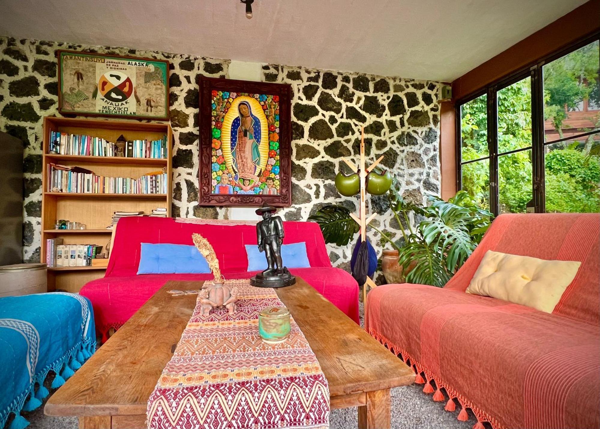 Santuario Ave Fenix-cabanas * Tepoztlan