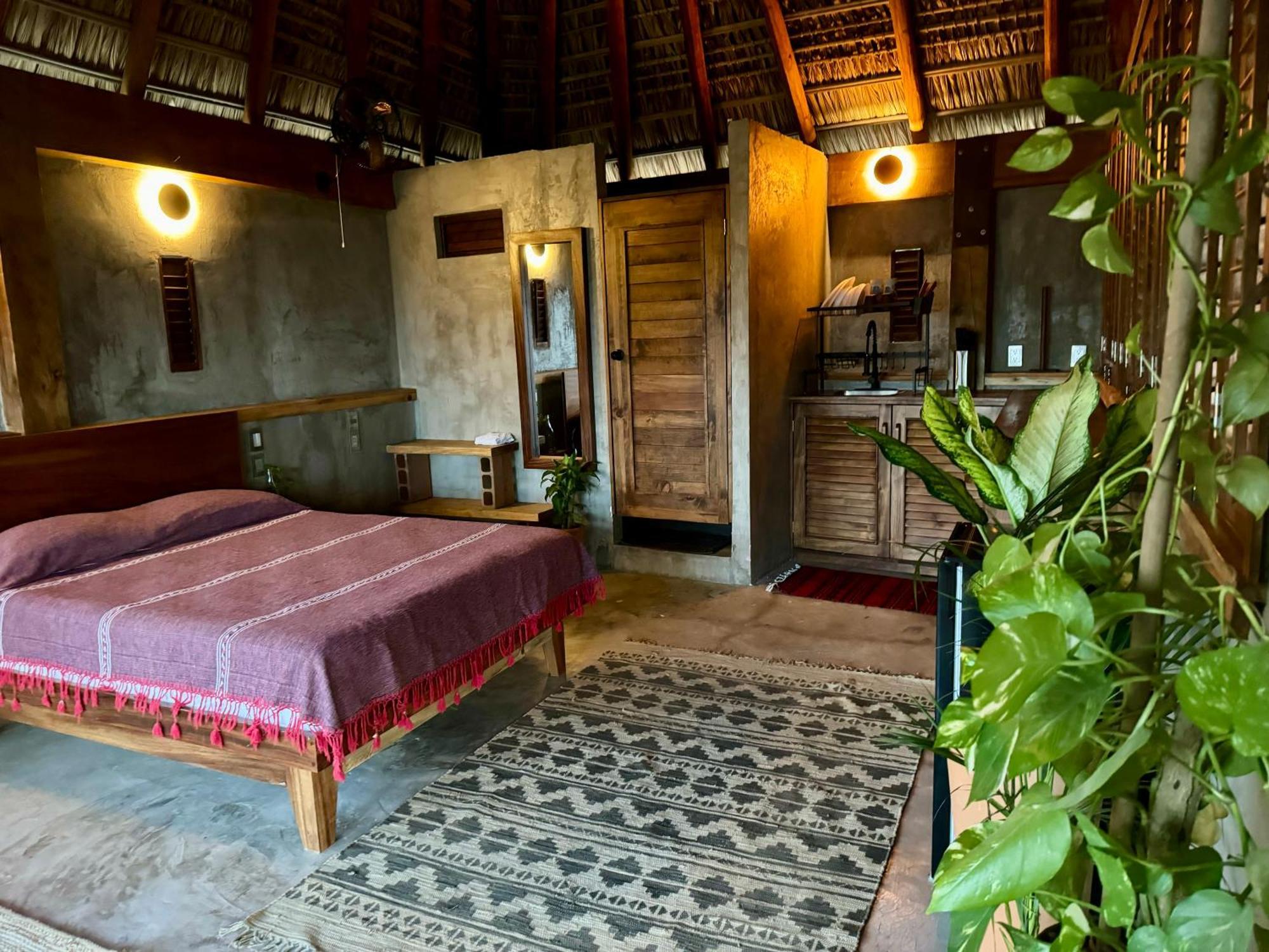 Casa Monika Penthouse Guest house *