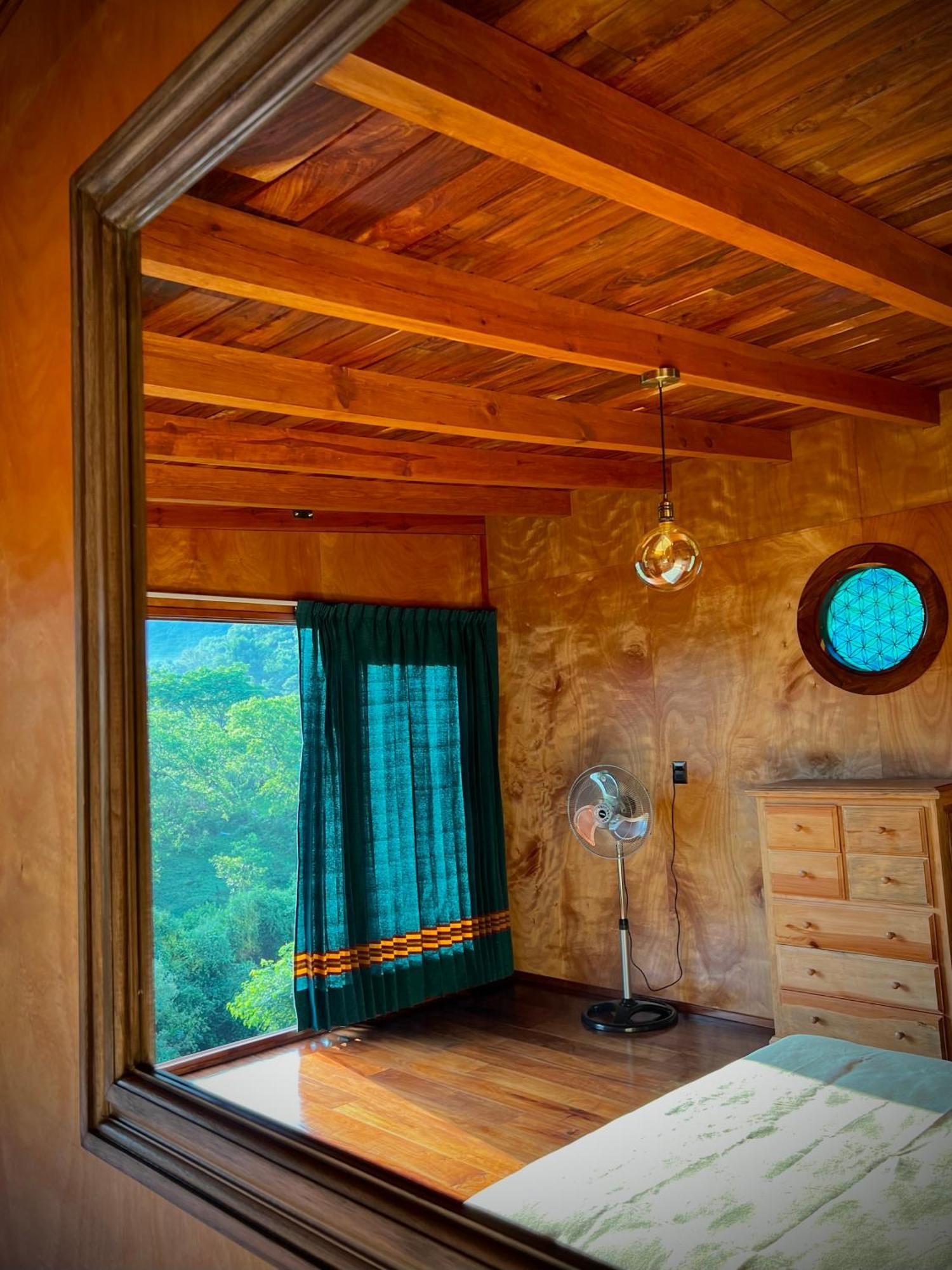 Santuario Ave Fenix-cabanas * Tepoztlan