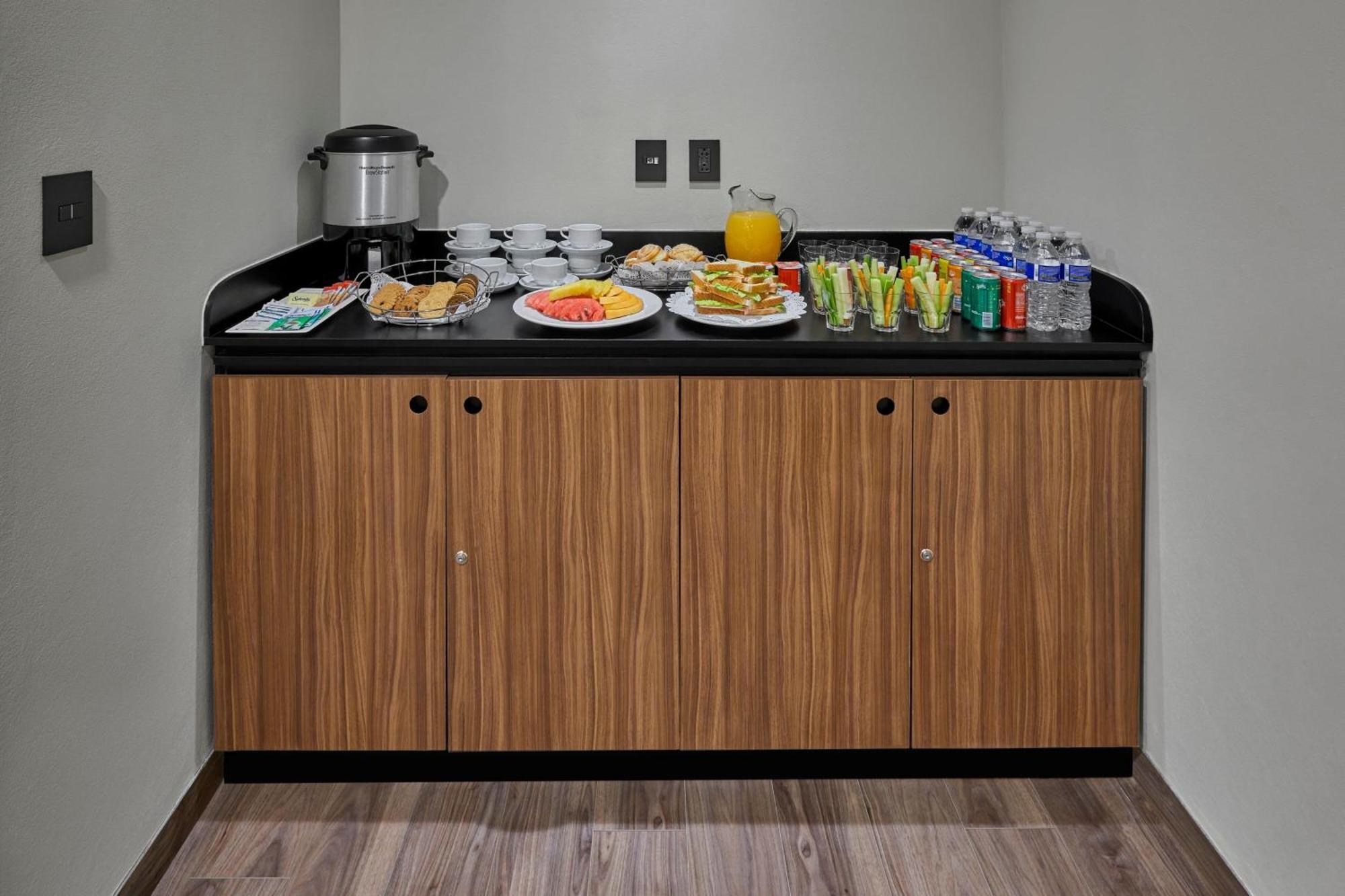 Hotel Express By Marriott 4*