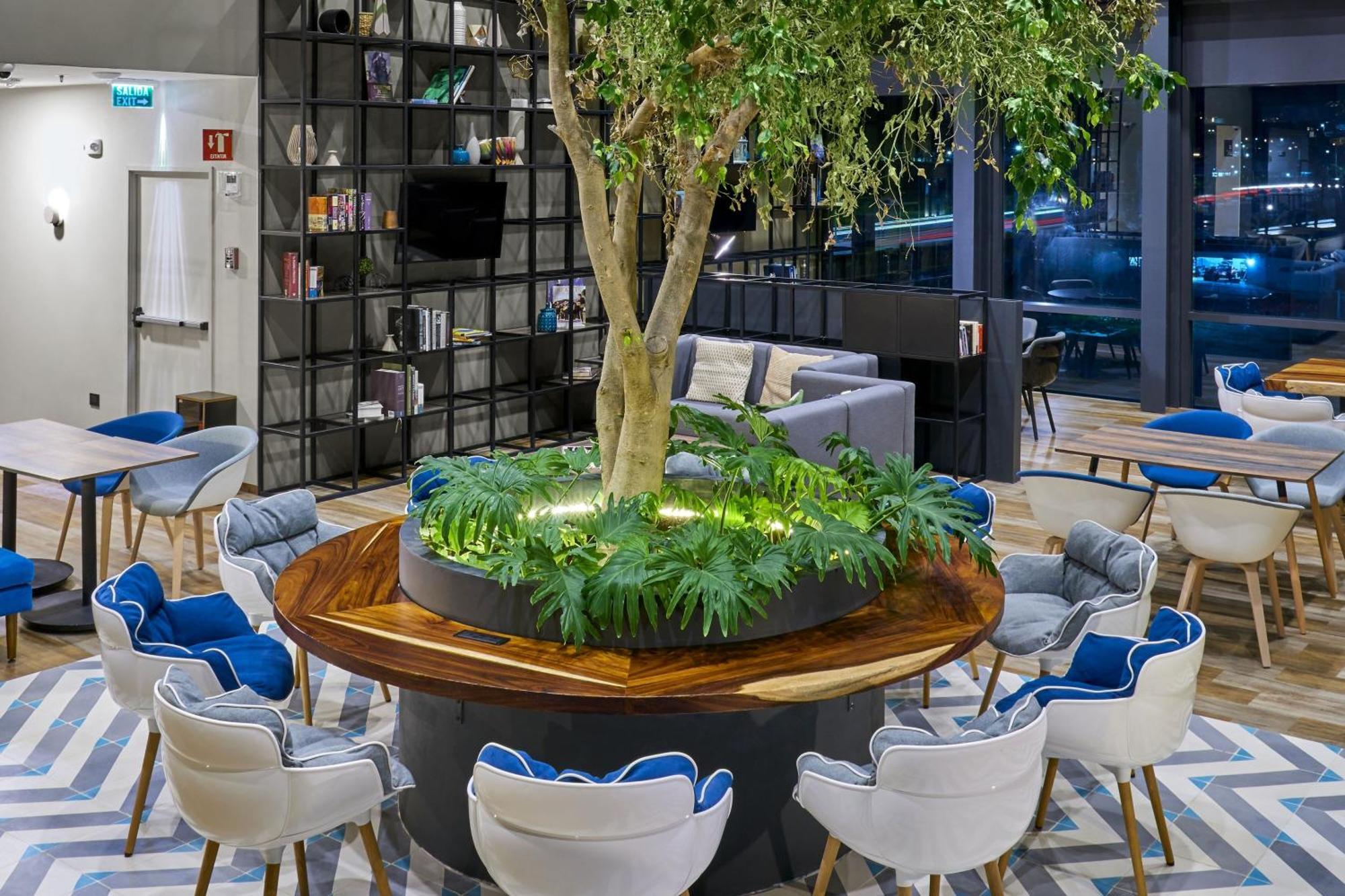 Hotel Express By Marriott 4*