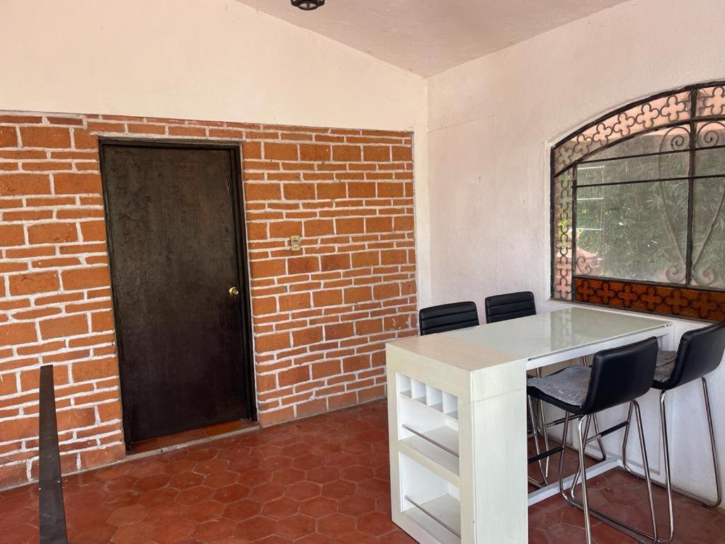 Casa Aguacates