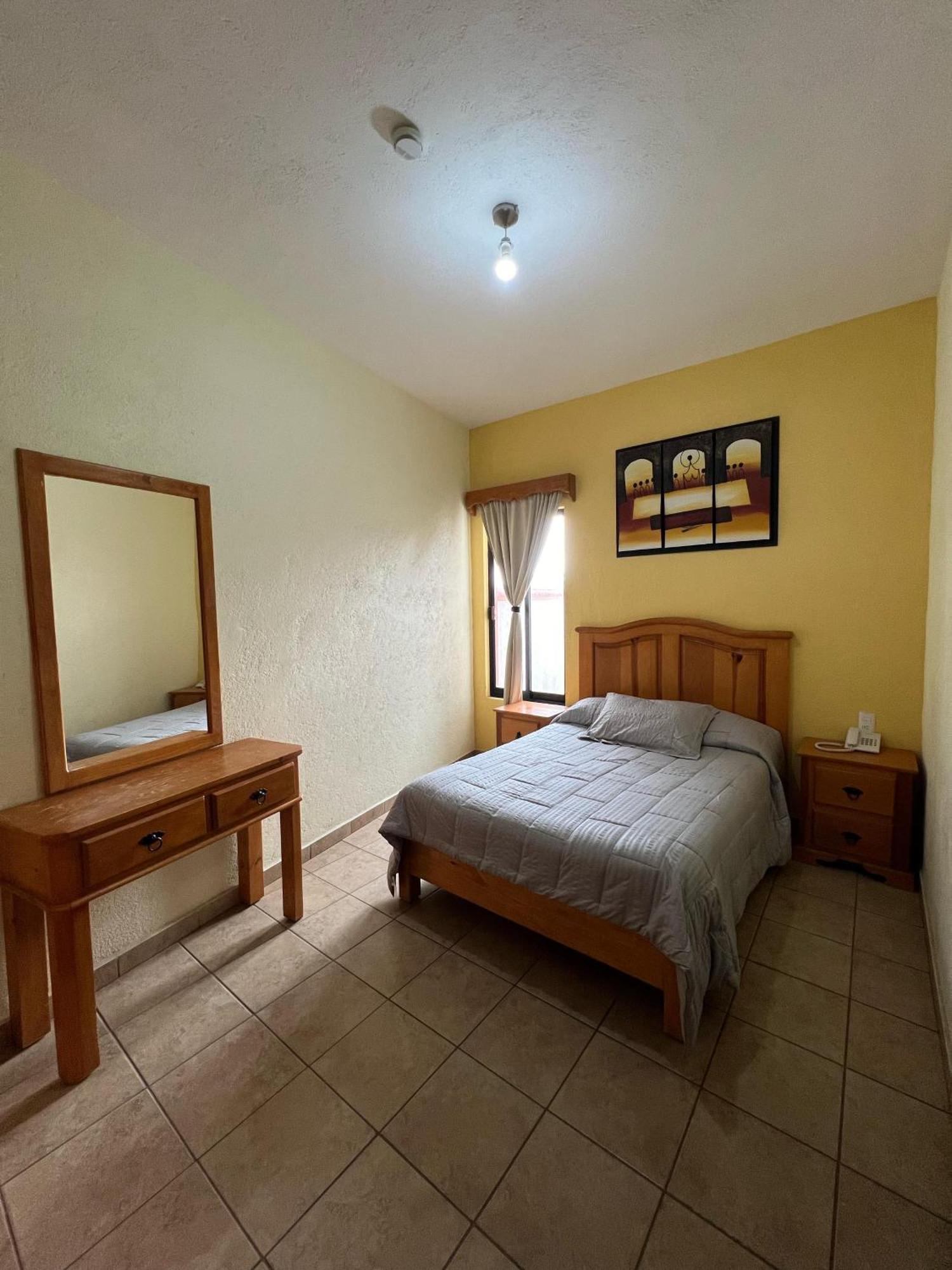 La Capilla 3*