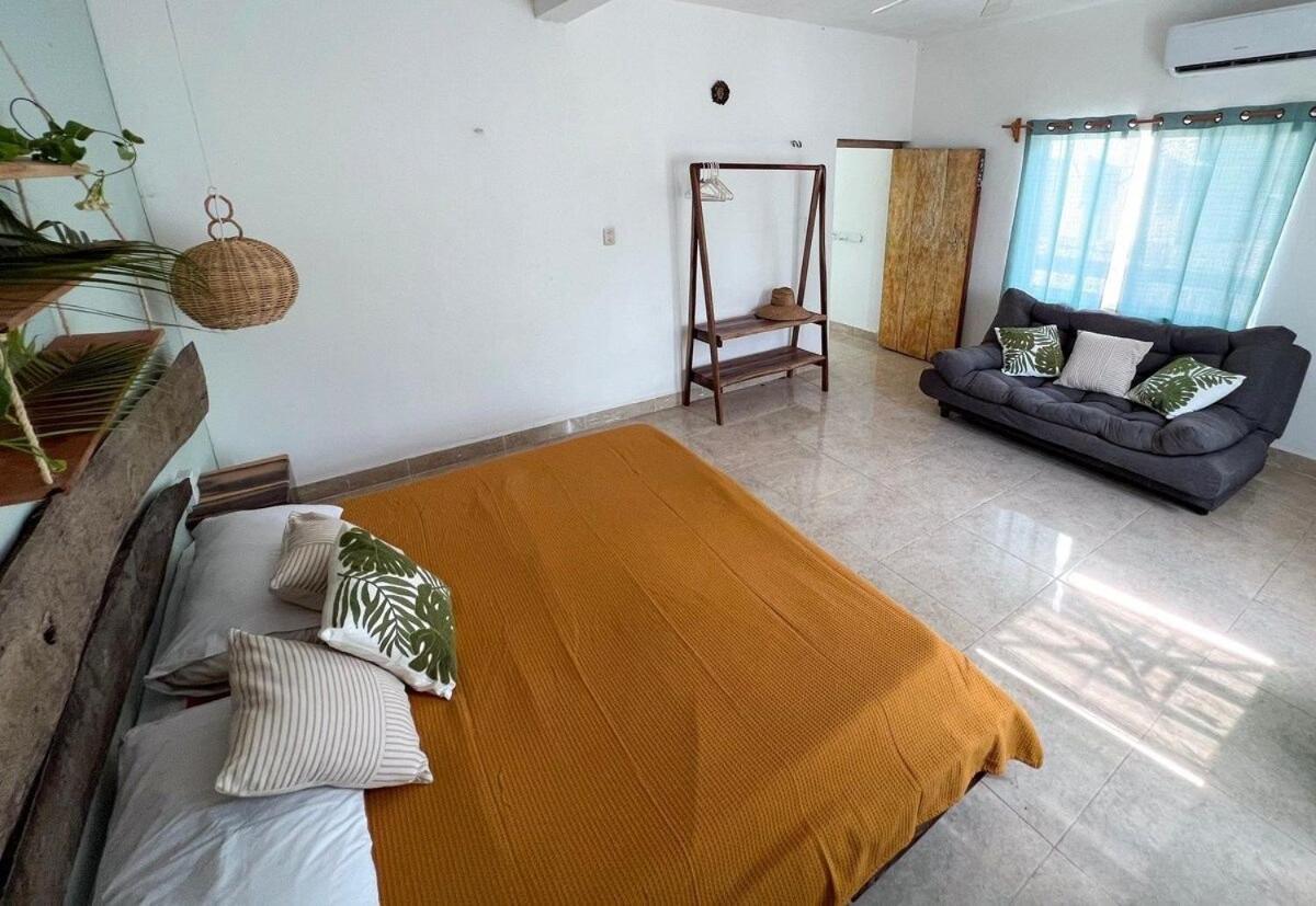 Casa Tropicana * El Cuyo