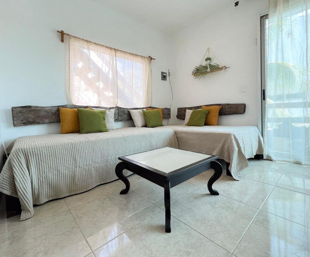 Casa Tropicana *