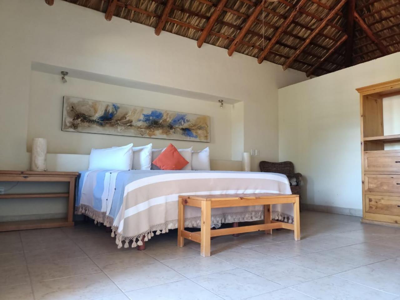 Tripui Puerto Escondido (Baja California Sur)