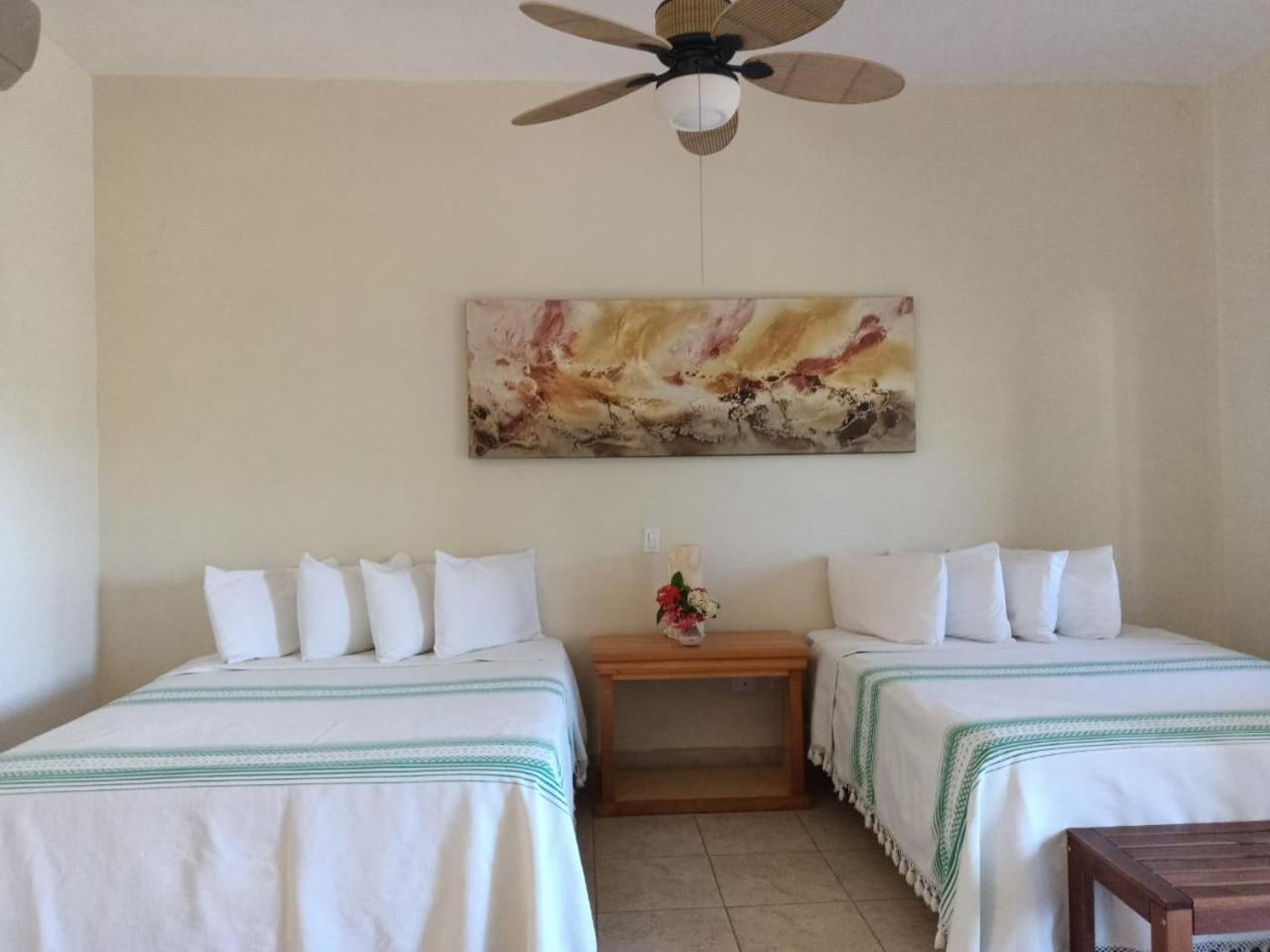 Tripui 4* Puerto Escondido (Baja California Sur)