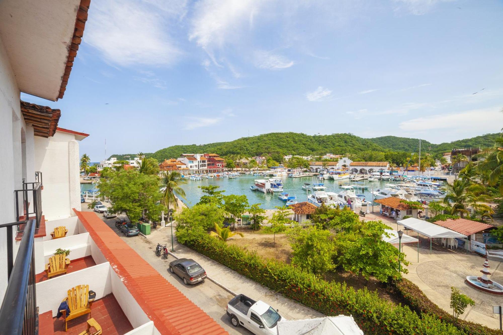Marina & Club 4* Santa Cruz Huatulco