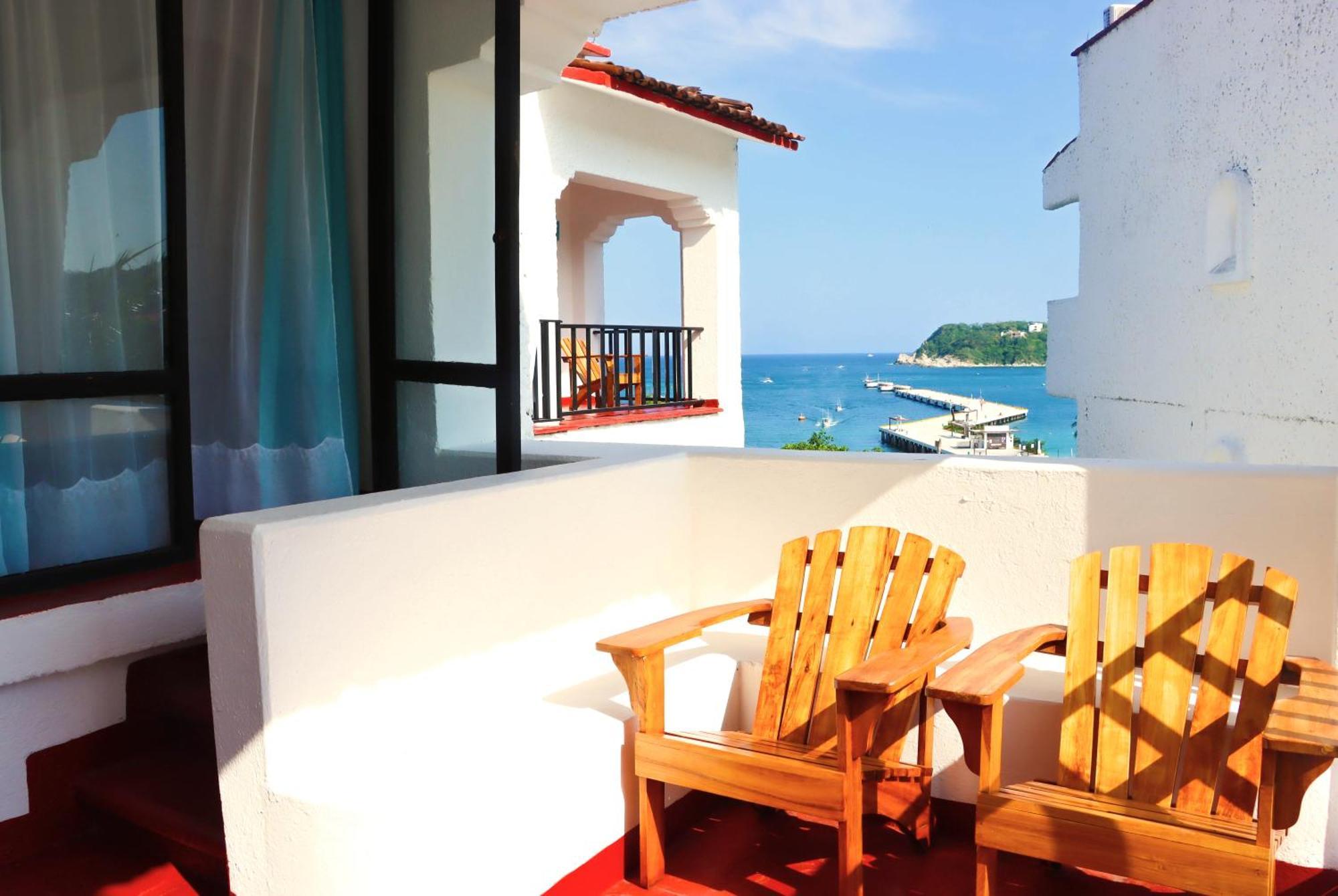 Marina & Club Hotel