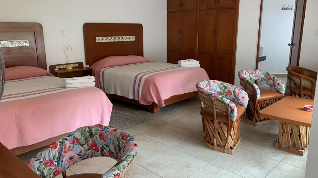 Inn La Canada *