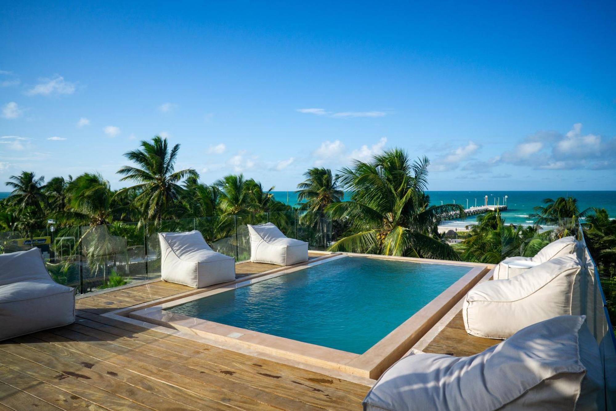 Hotel Mero Mero