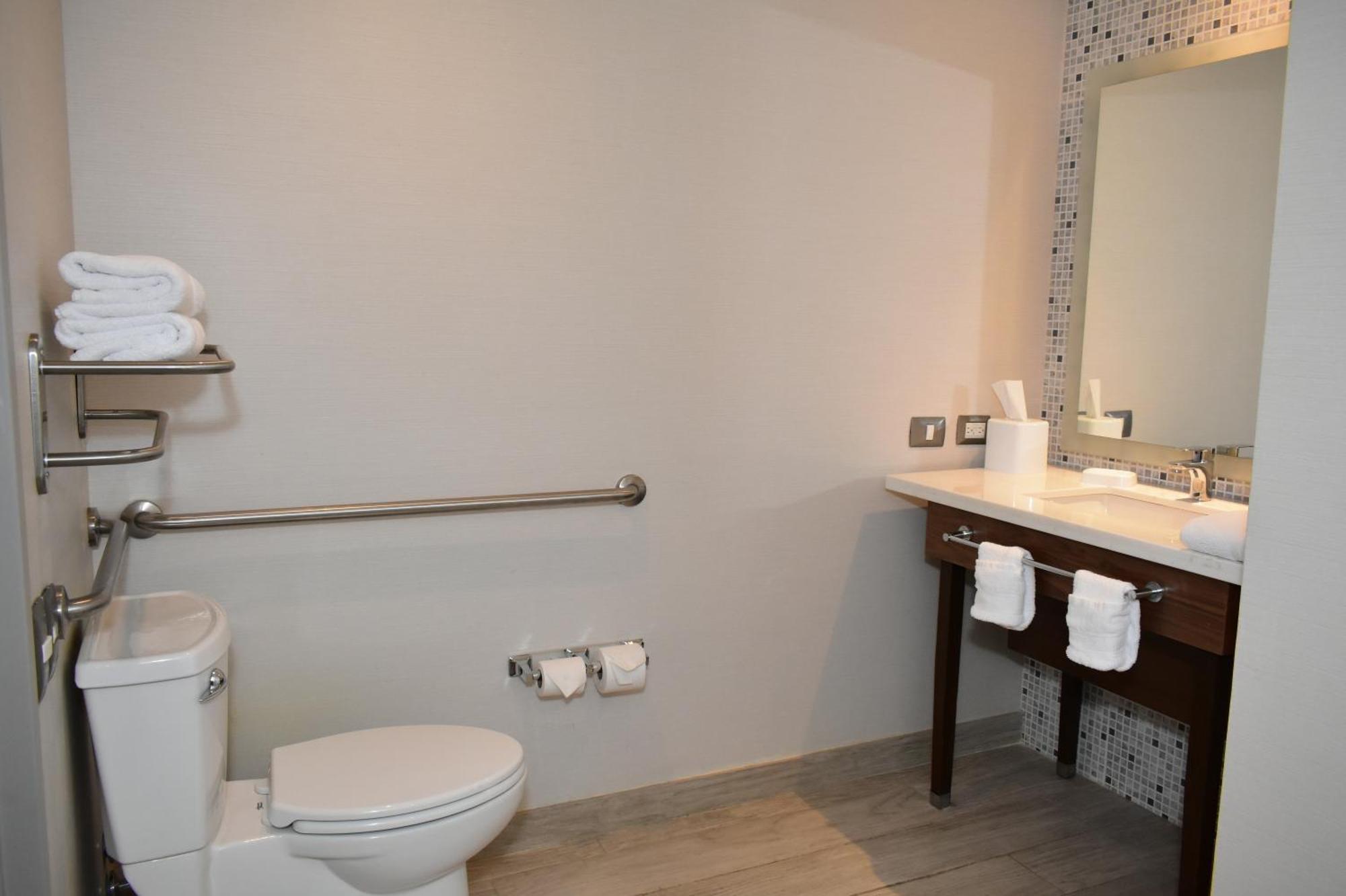 Hotel Hampton By Hilton