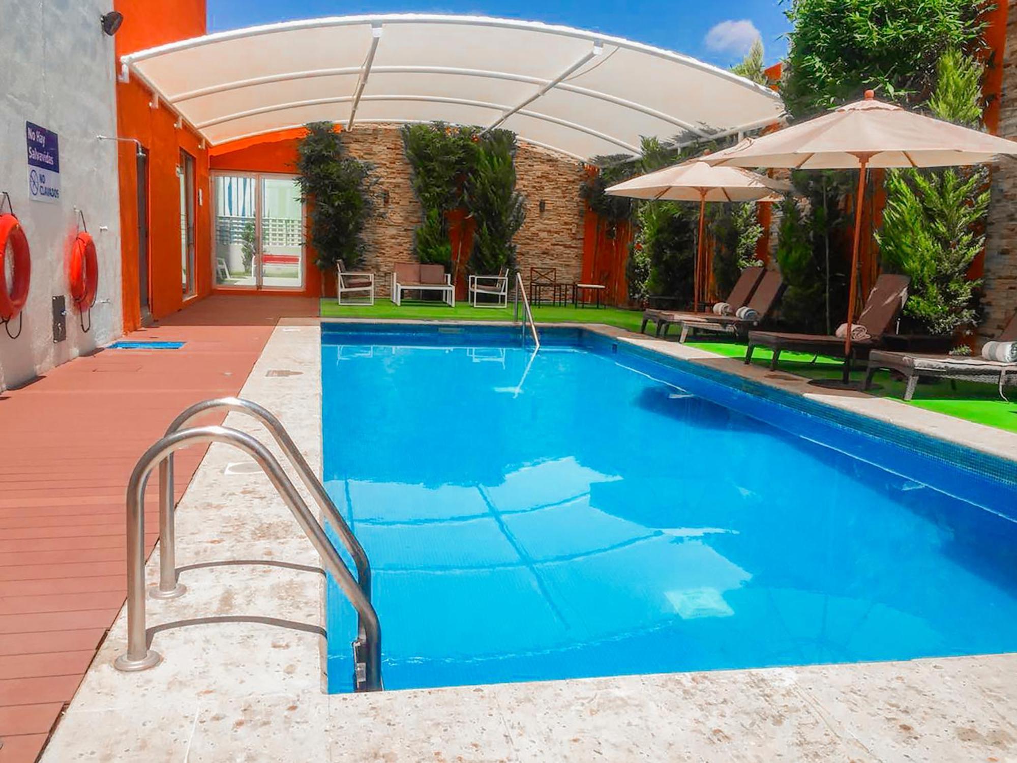 Hampton & By Hilton Aeropuerto 3*