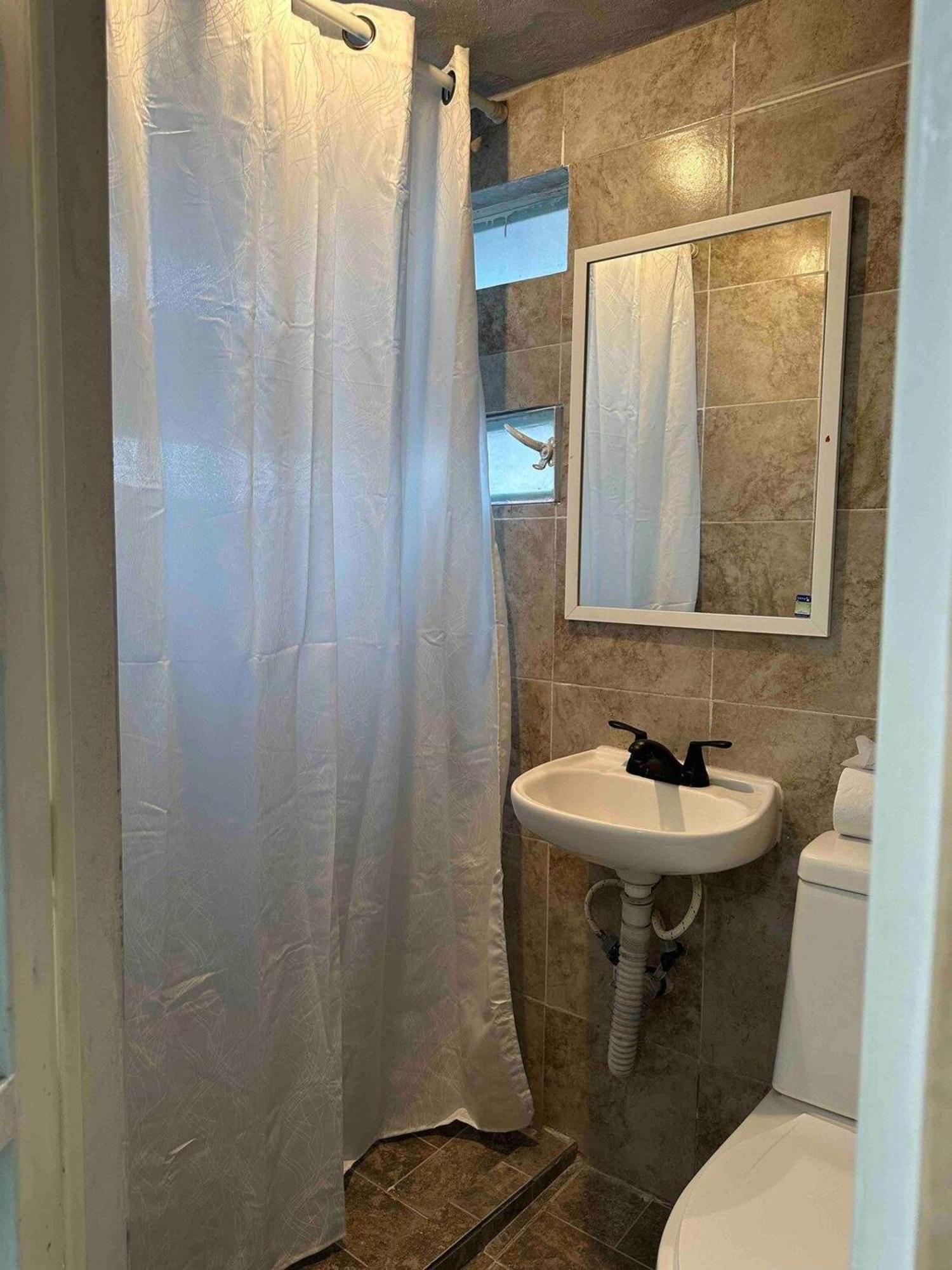 Casa Vazquez: Personalized Comfort And Service