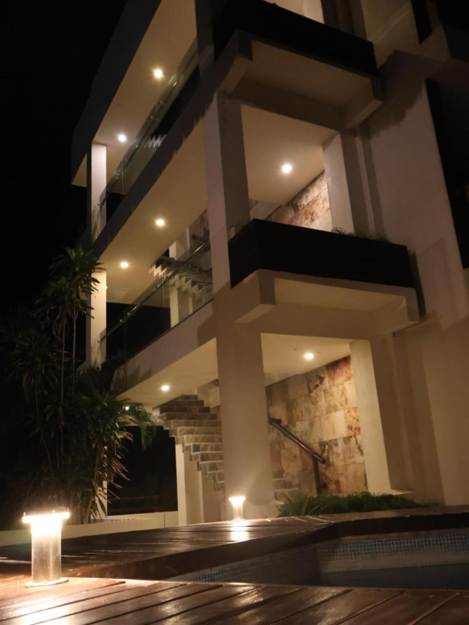 Pacific King Hotel 4*