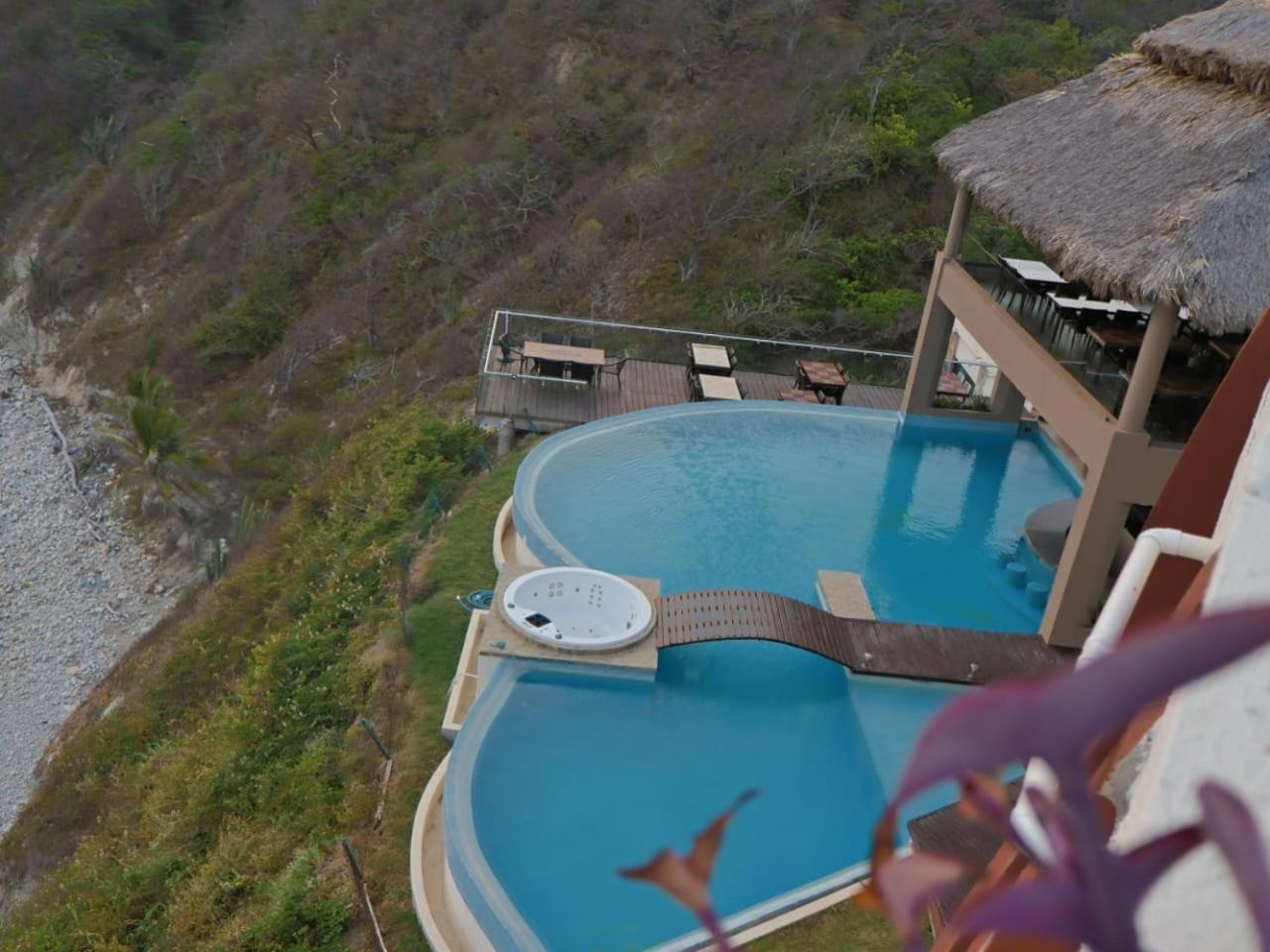 Pacific King Hotel Cuatunalco