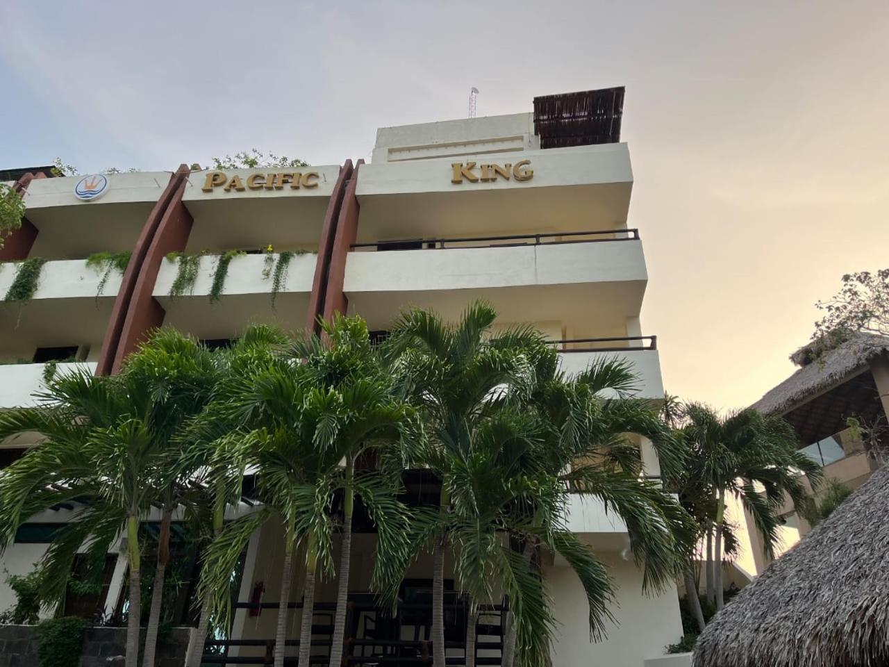 Hotel Pacific King Cuatunalco