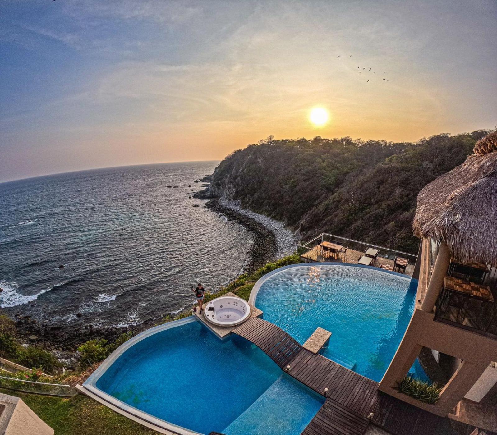 Pacific King 4* Cuatunalco