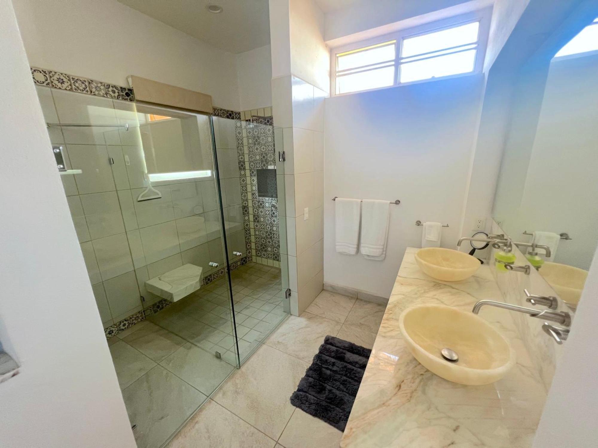 Casa Colibri - Private Beachfront Oasis * La Cruz de Huanacaxtle