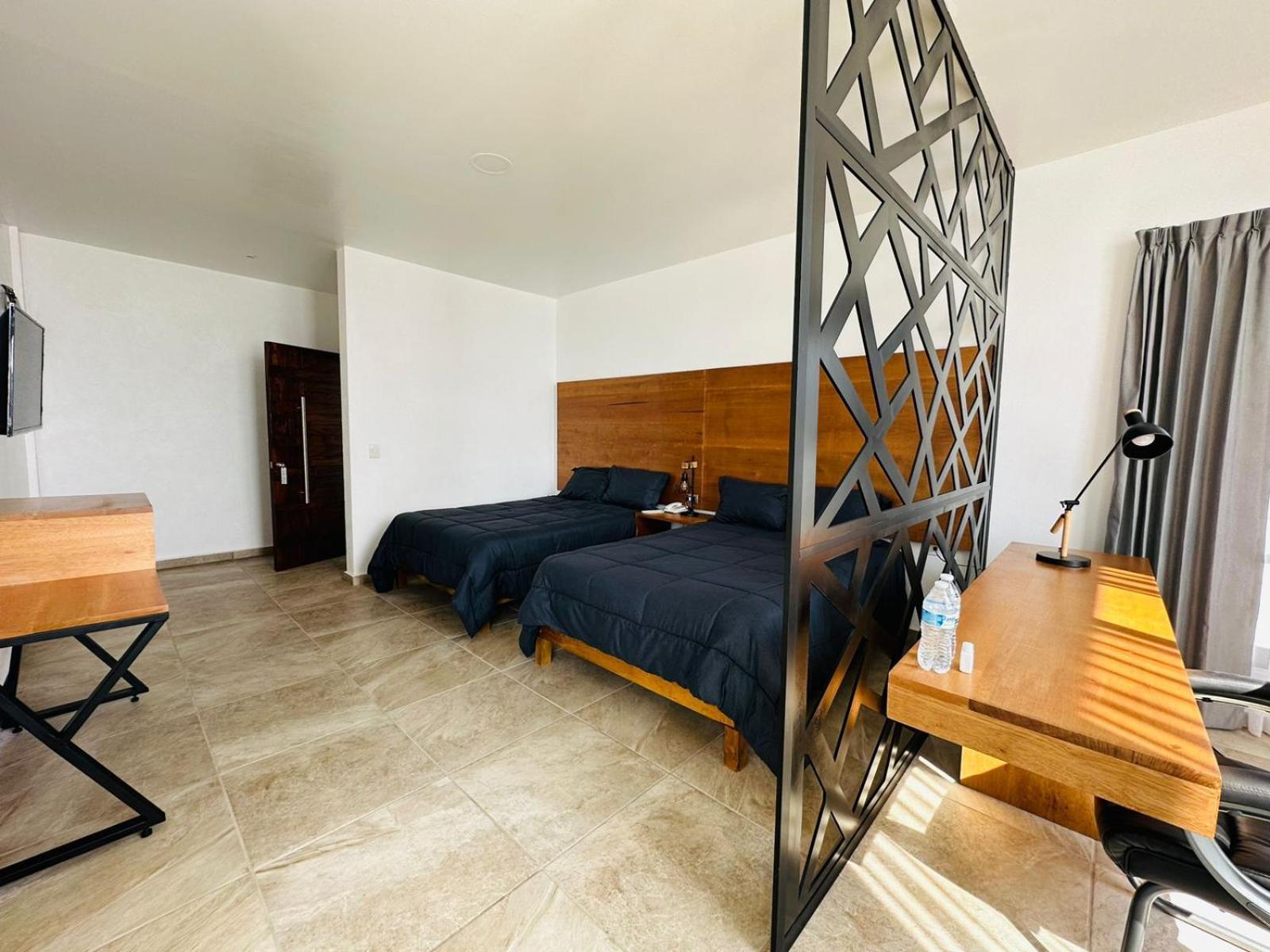 La Mansion Hotel