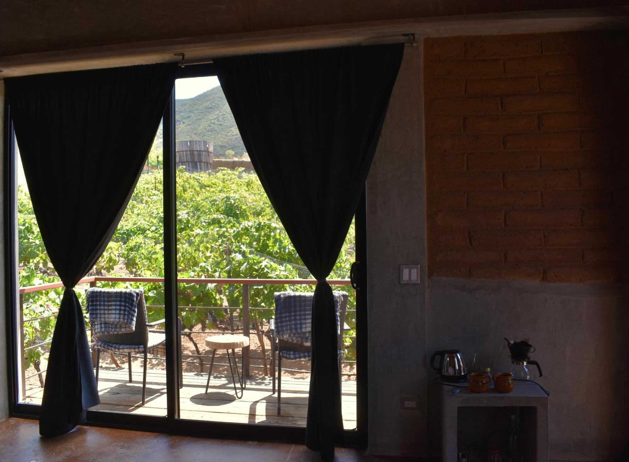 Bed & Breakfast Uvauva Eco-retreat Valle de Guadalupe