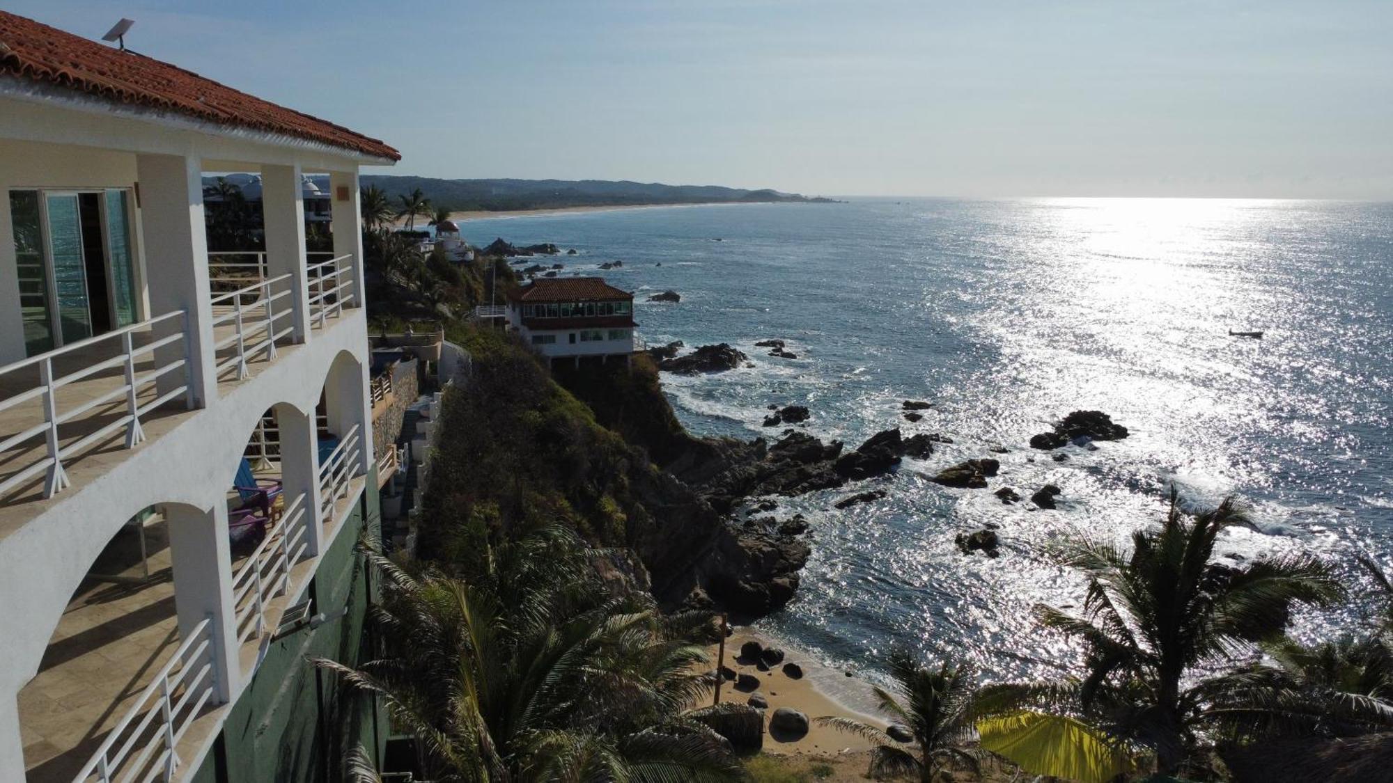 Luz De Mar ' Right On The